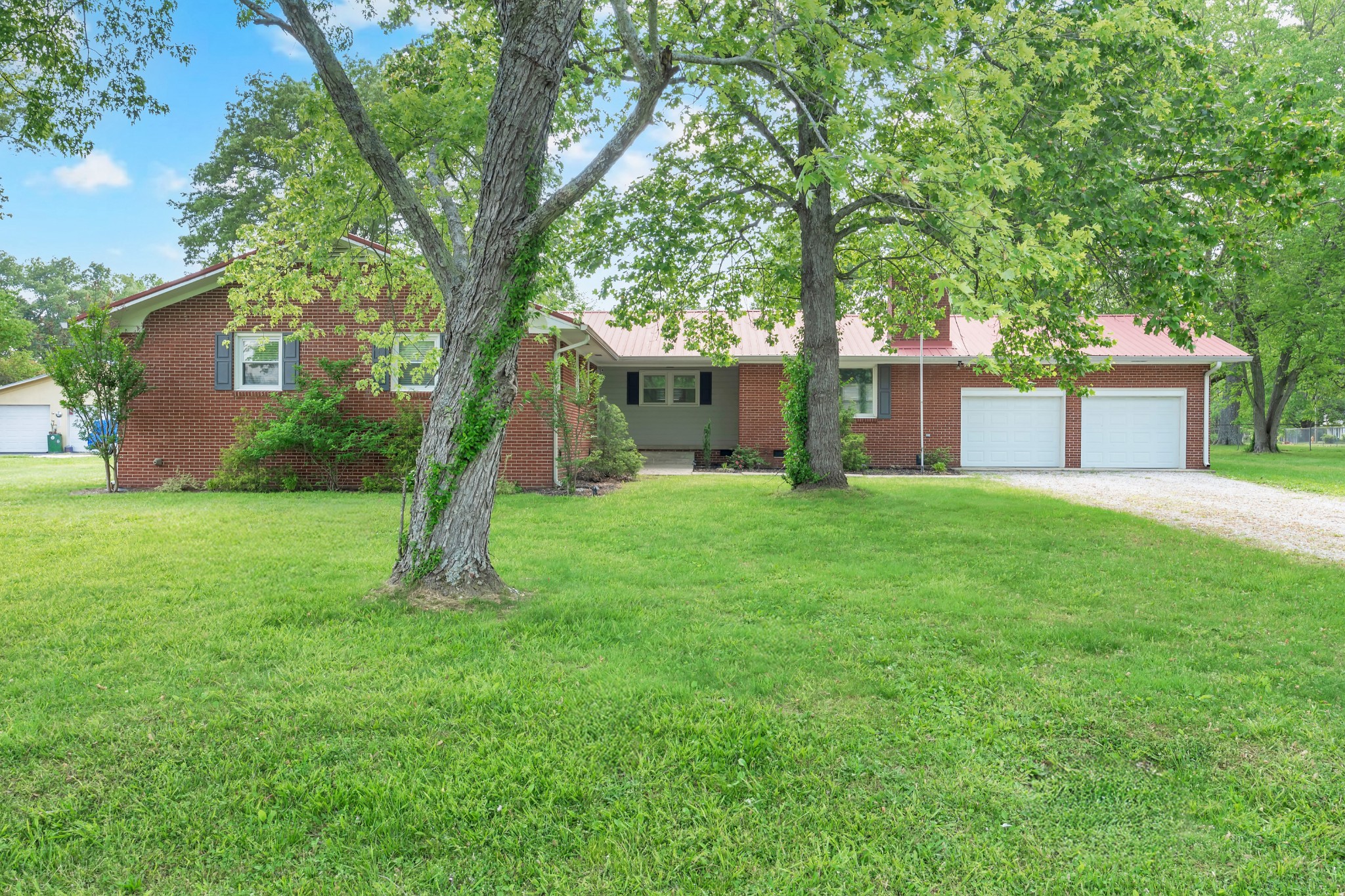 1311 Bel Aire Dr Property Photo