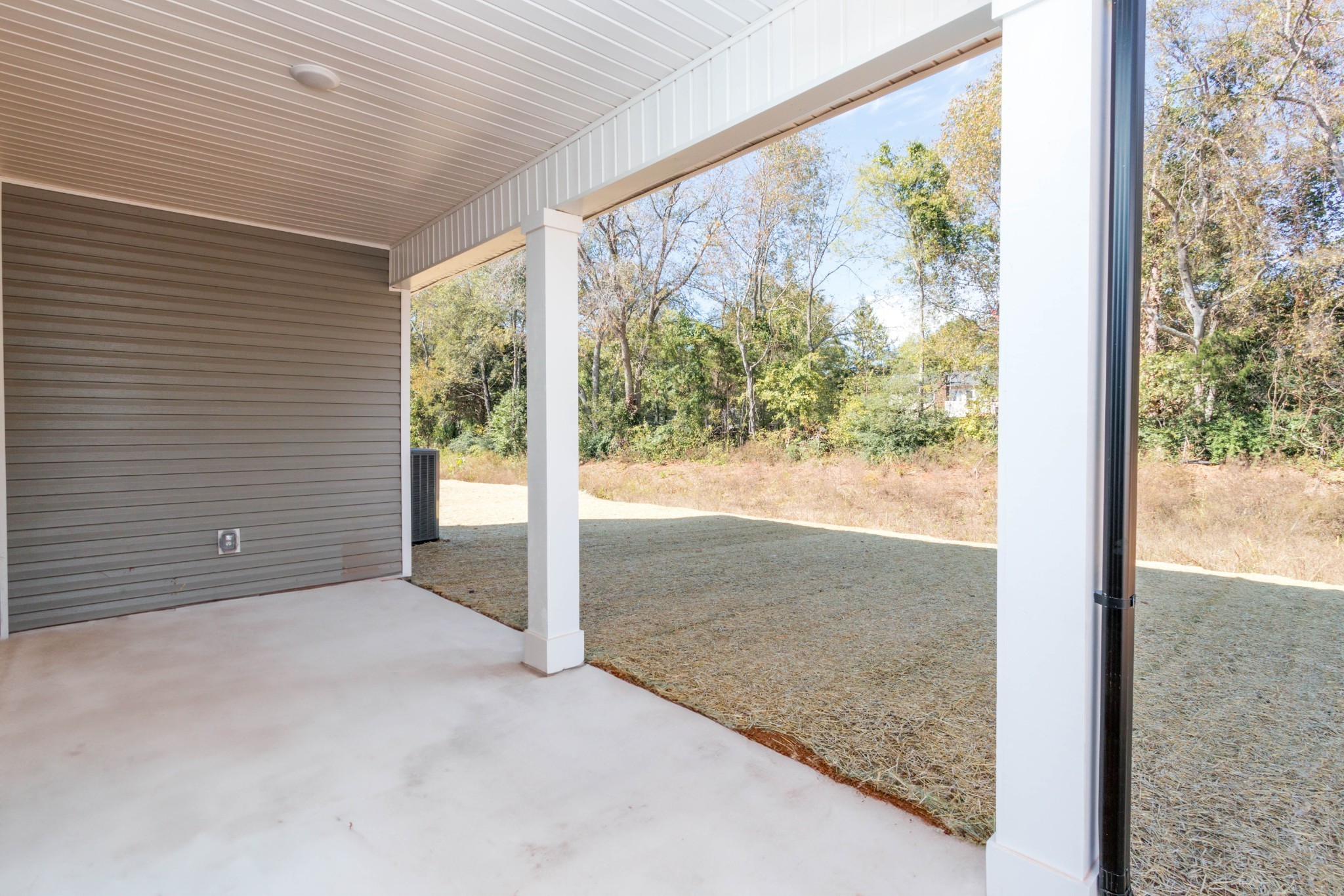 2217 Seahunter Ct Property Photo 3