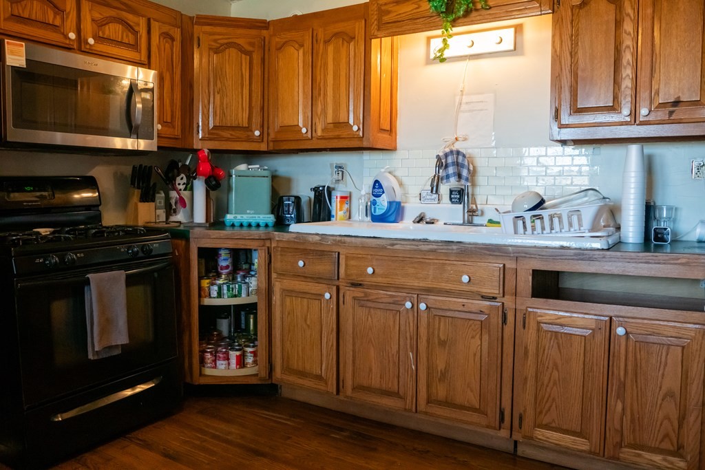 121 Bybee Branch Rd Property Photo 4