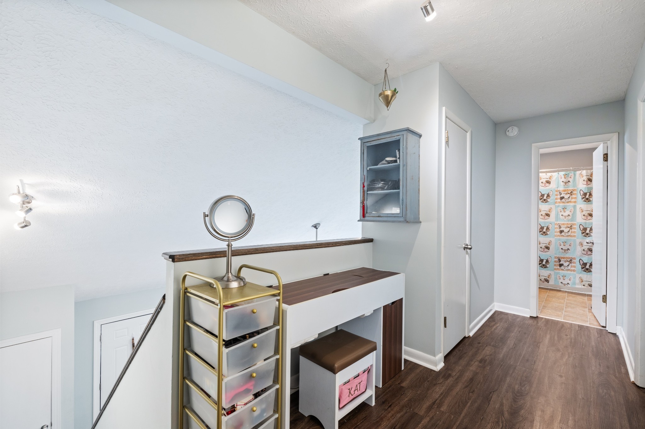 527 Stacy Square Ter Property Photo 17