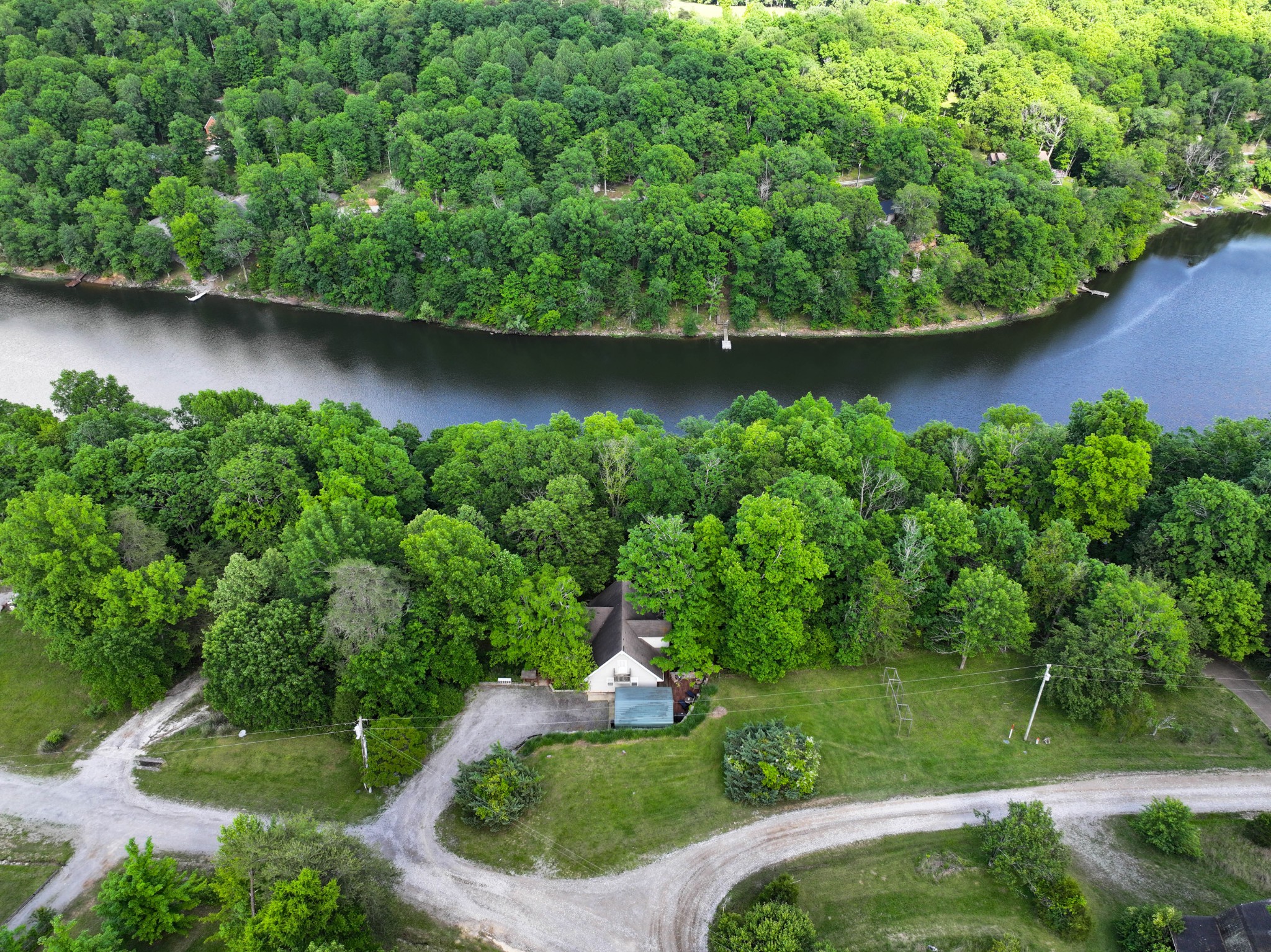 1020 Lake Dr Property Photo