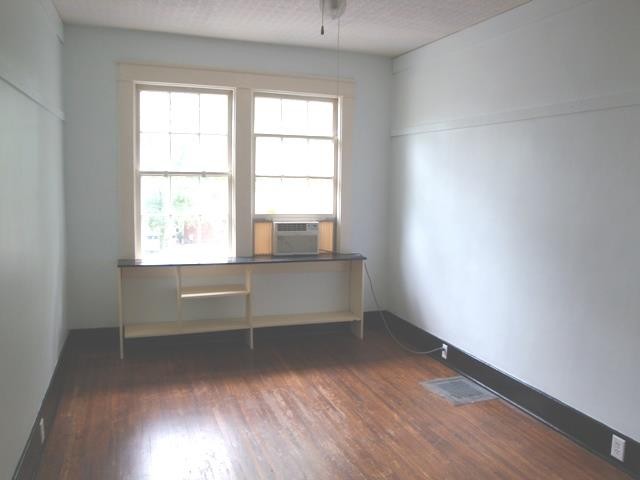 142 5th Ave, N Property Photo 12