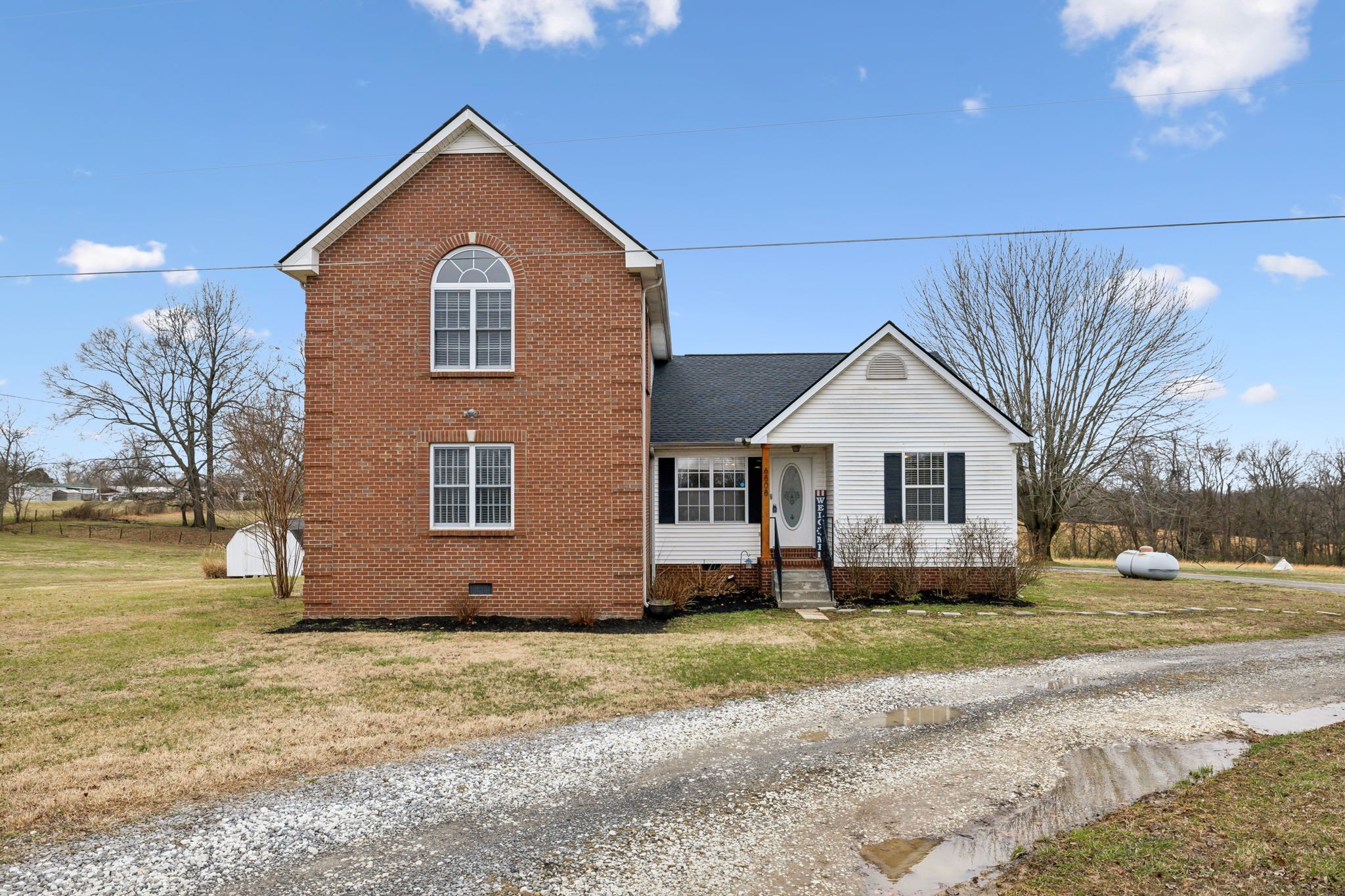 6808 Hester Rd Property Photo