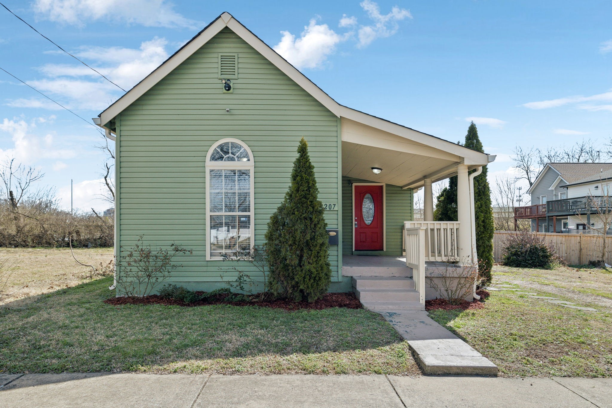 1207 Heiman St Property Photo