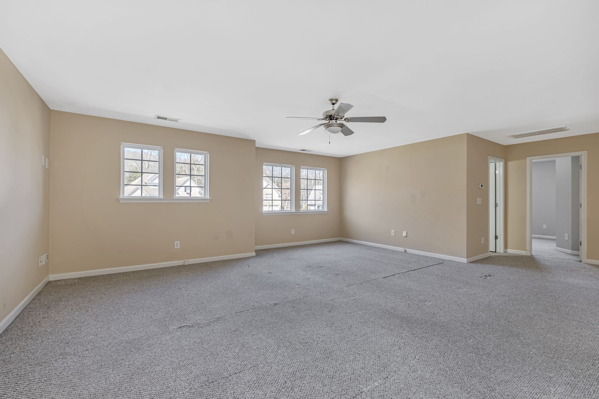 3905 Signature Ct Property Photo 25