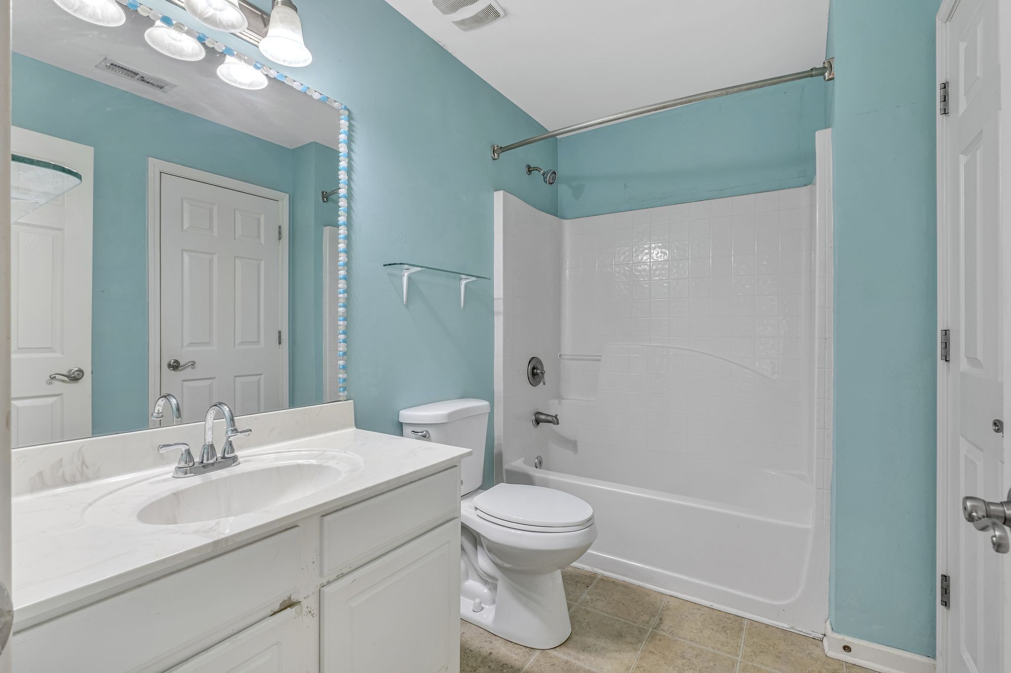 3905 Signature Ct Property Photo 36