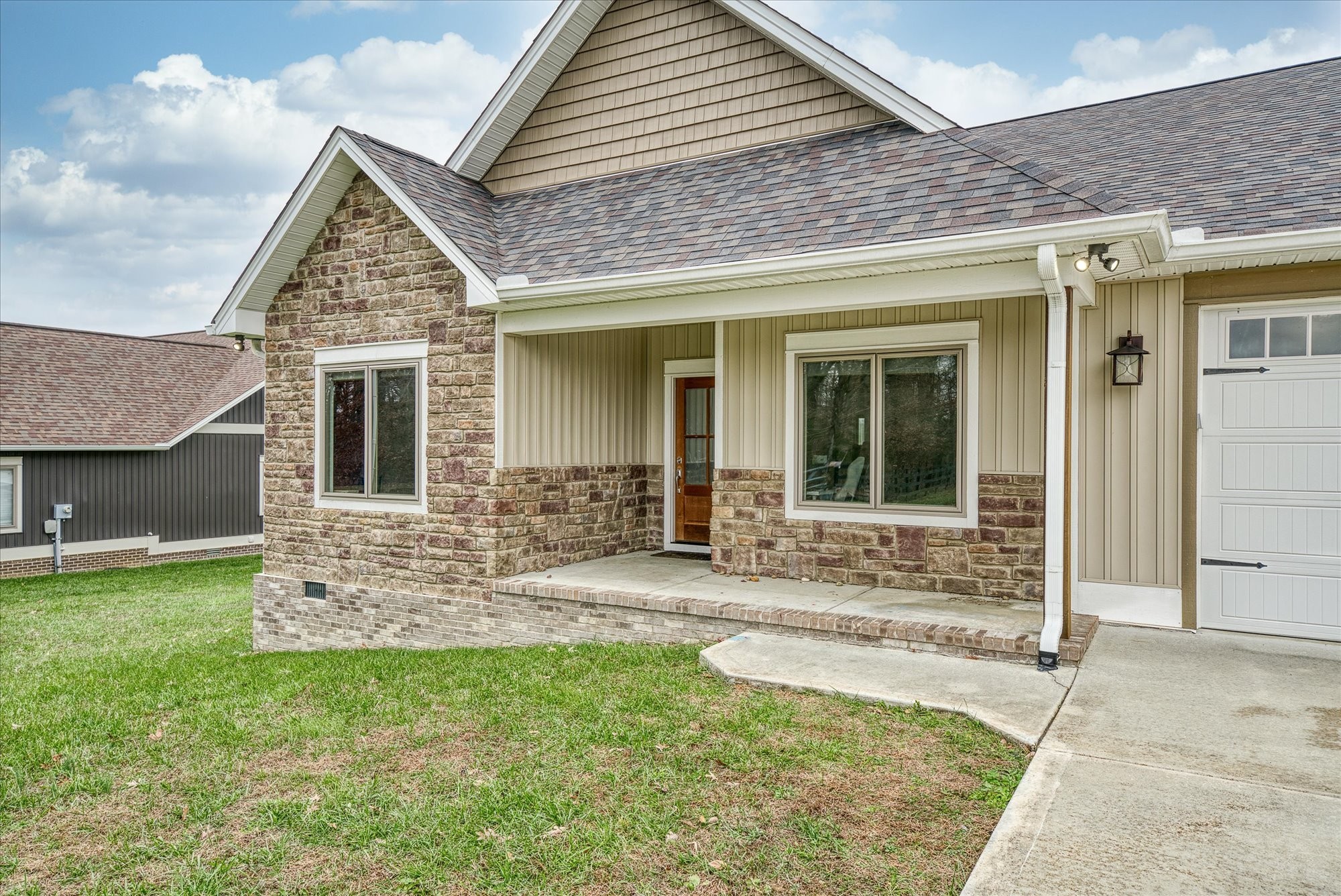 5711 Presley Ln Property Photo 2