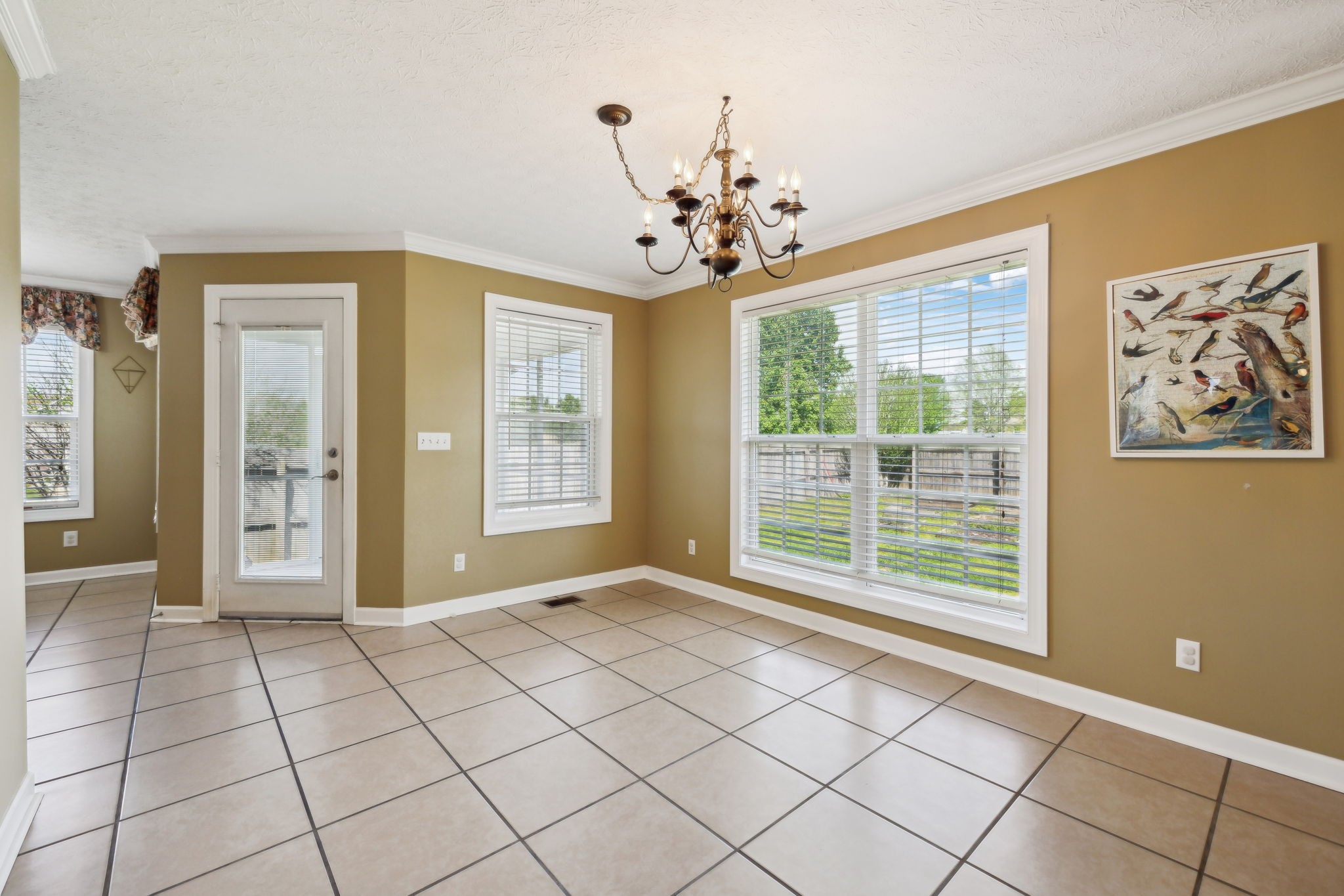 1000 Roland Ct Property Photo 11