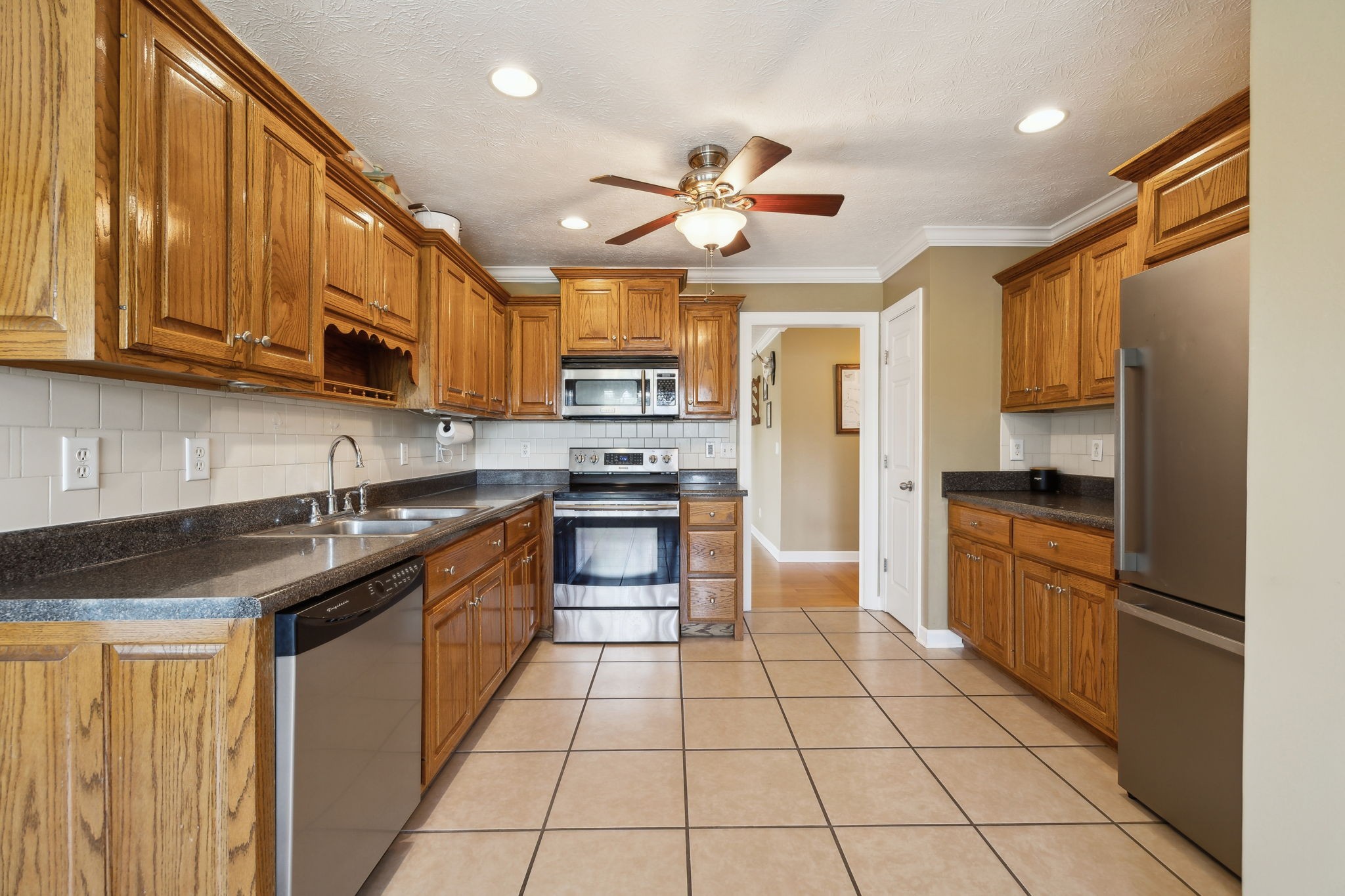 1000 Roland Ct Property Photo 21