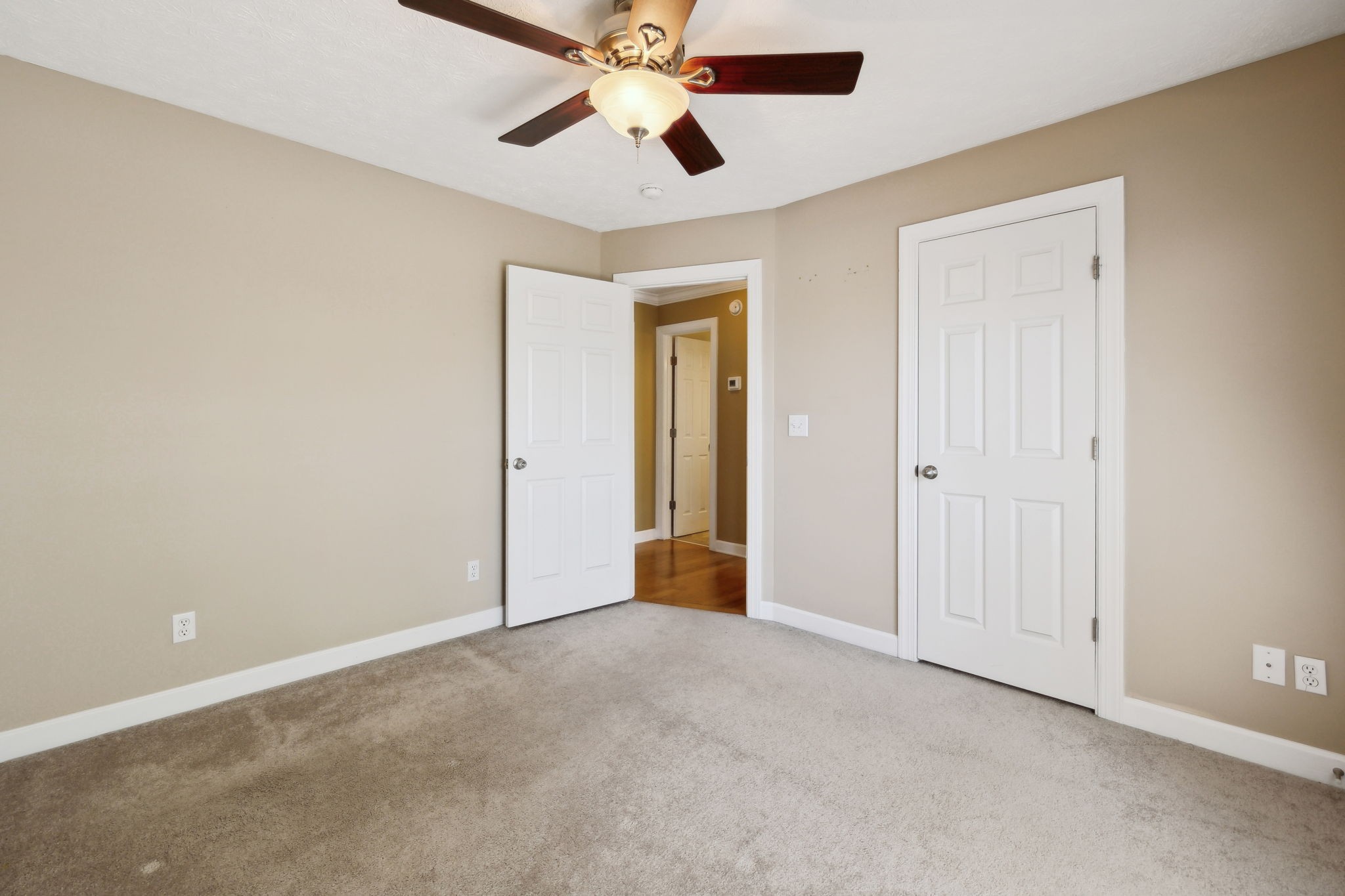 1000 Roland Ct Property Photo 42