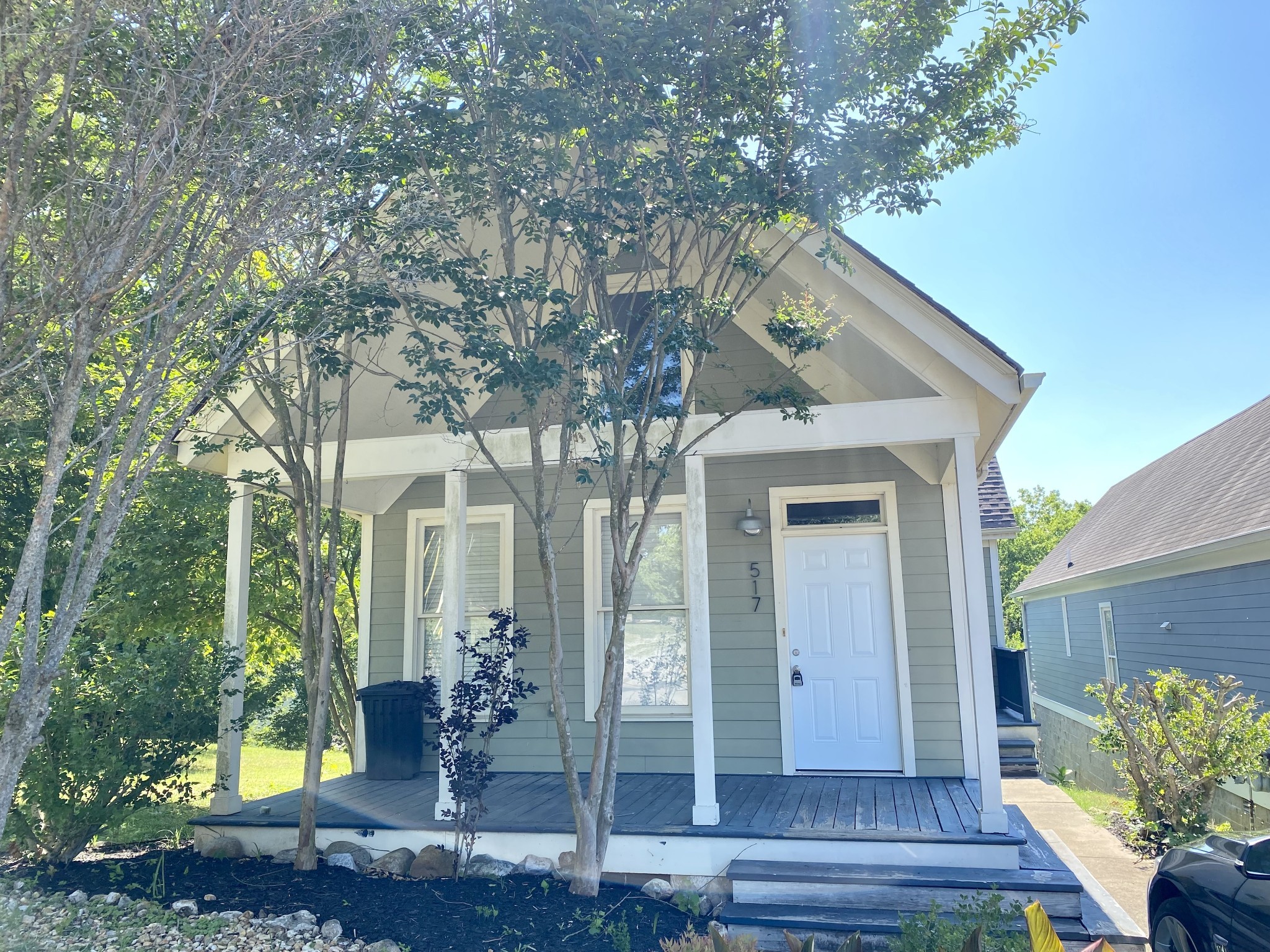 517 S 1st St Property Photo 1