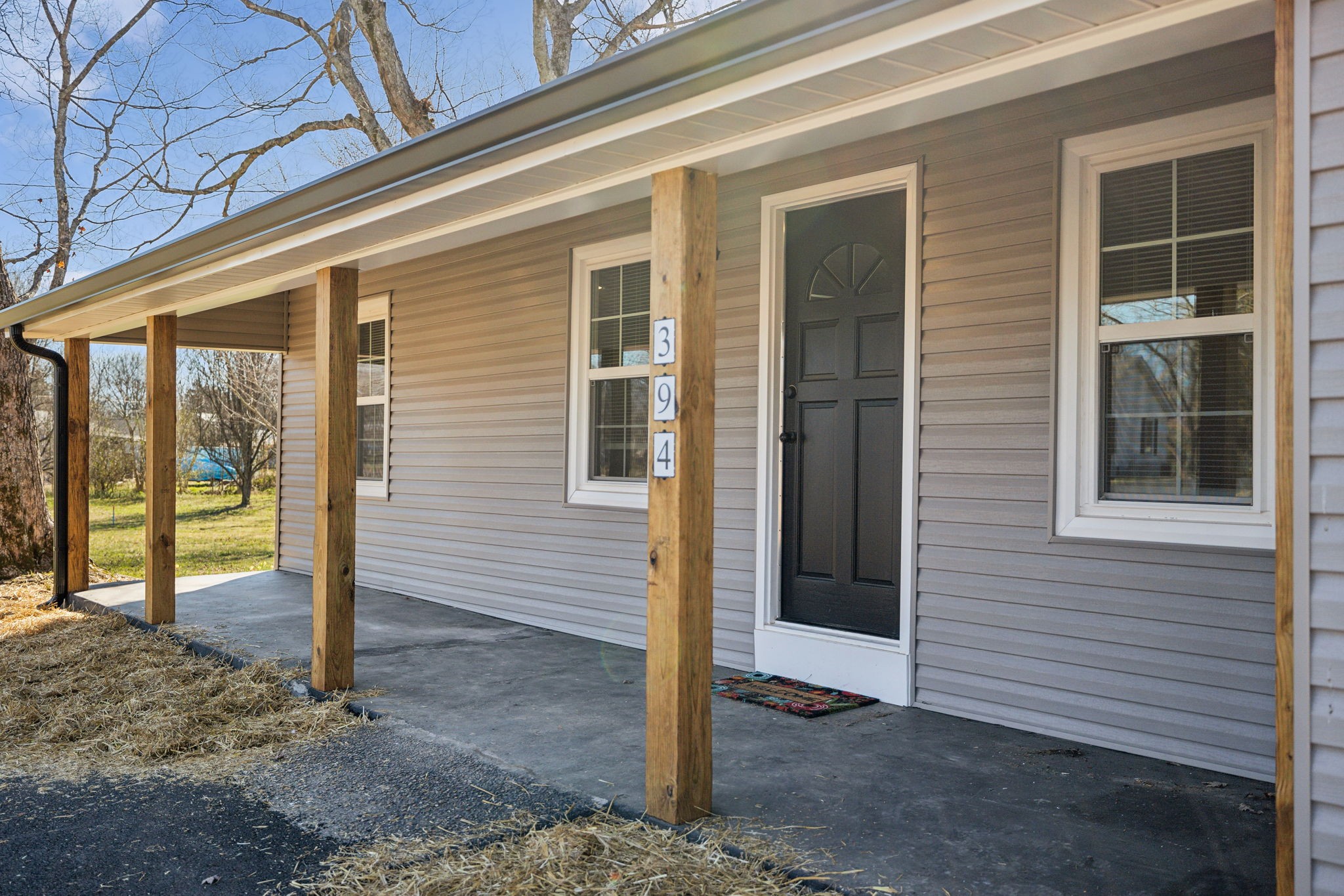 394 Smith Ave Property Photo 4