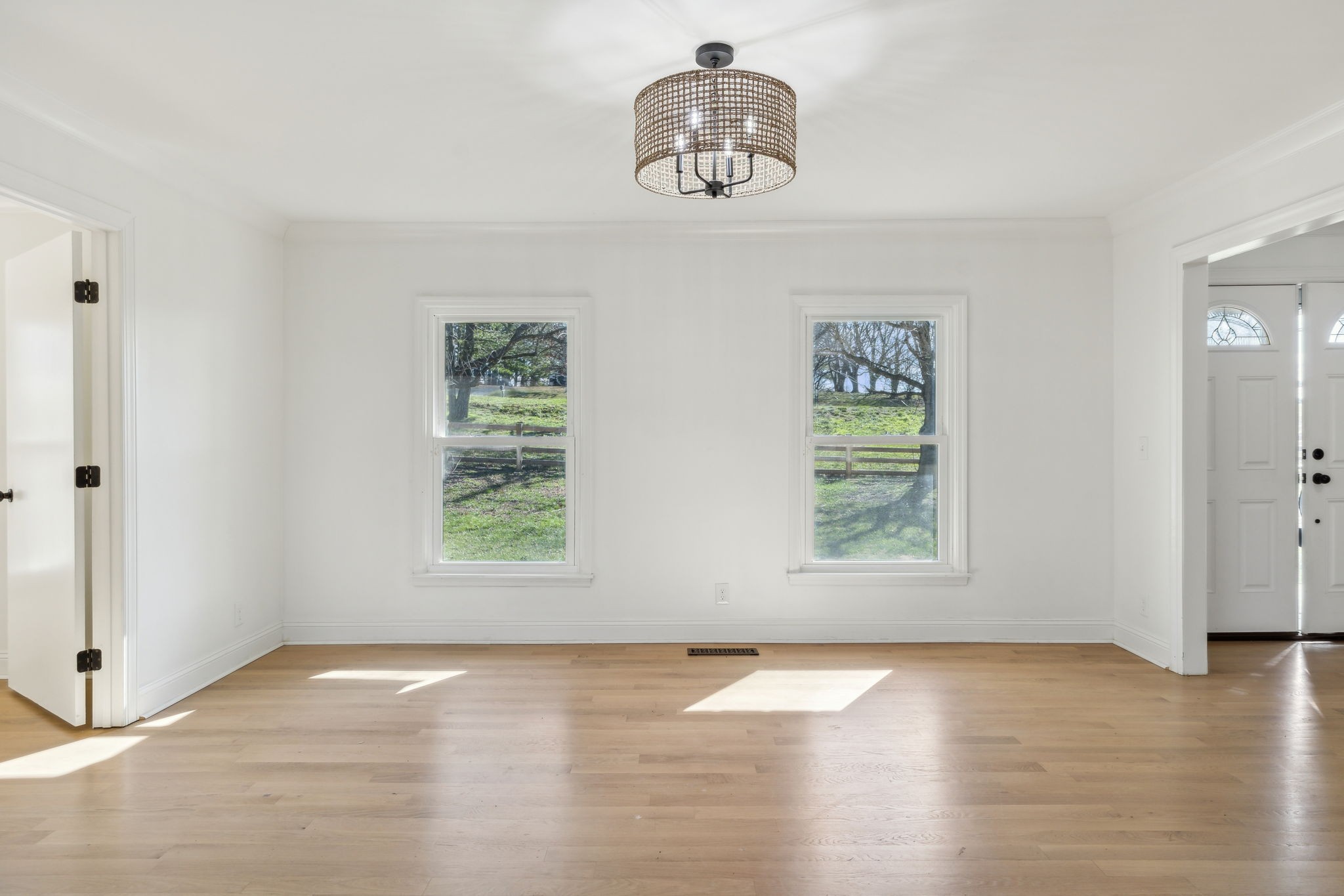1726 Lewisburg Pike Property Photo 3