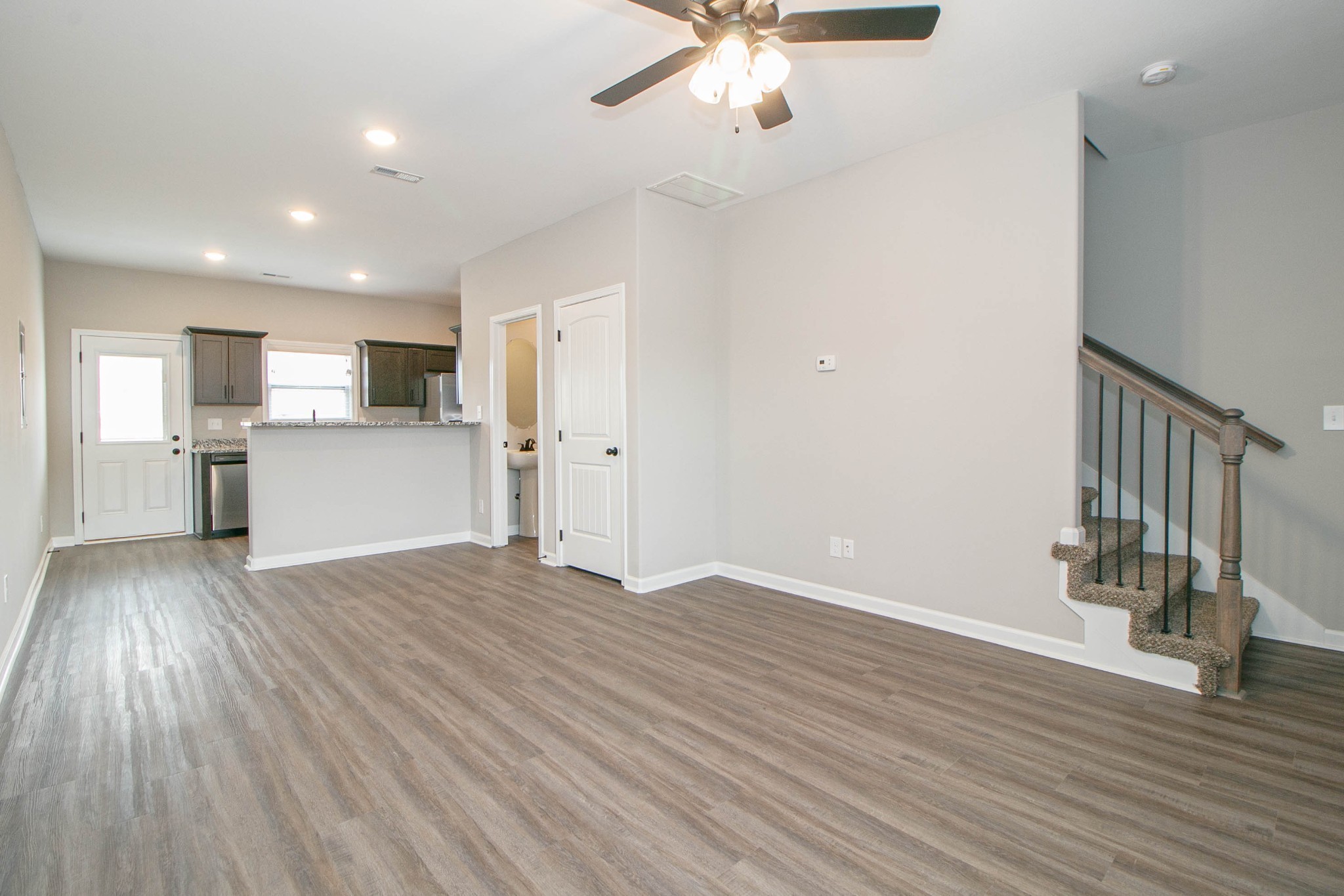 1115 Hillwood Drive #e1 Property Photo 2