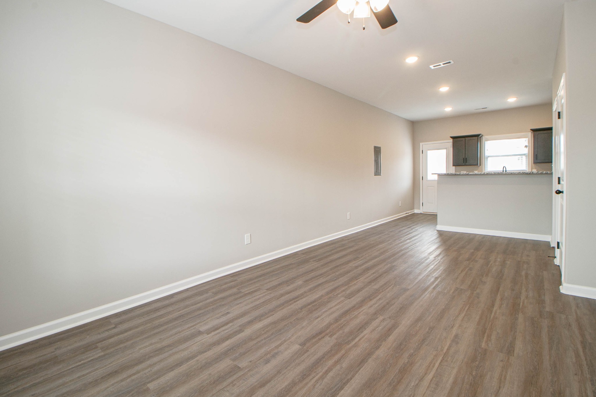1115 Hillwood Drive #e1 Property Photo 3