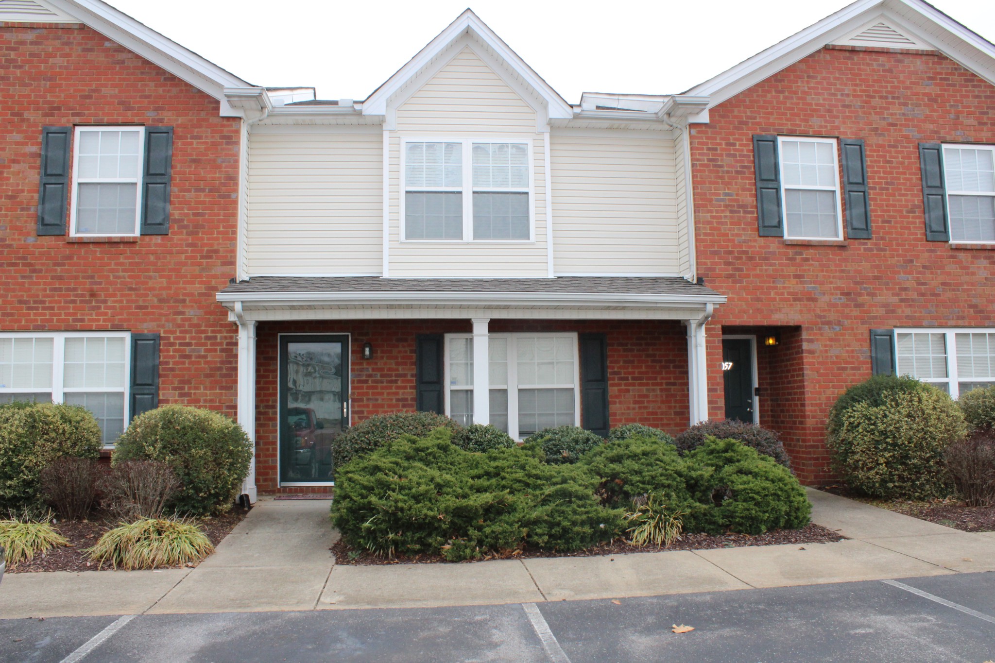 3055 London View Dr Property Photo 1