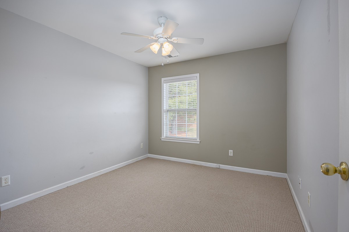 453 Old Towne Dr Property Photo 19