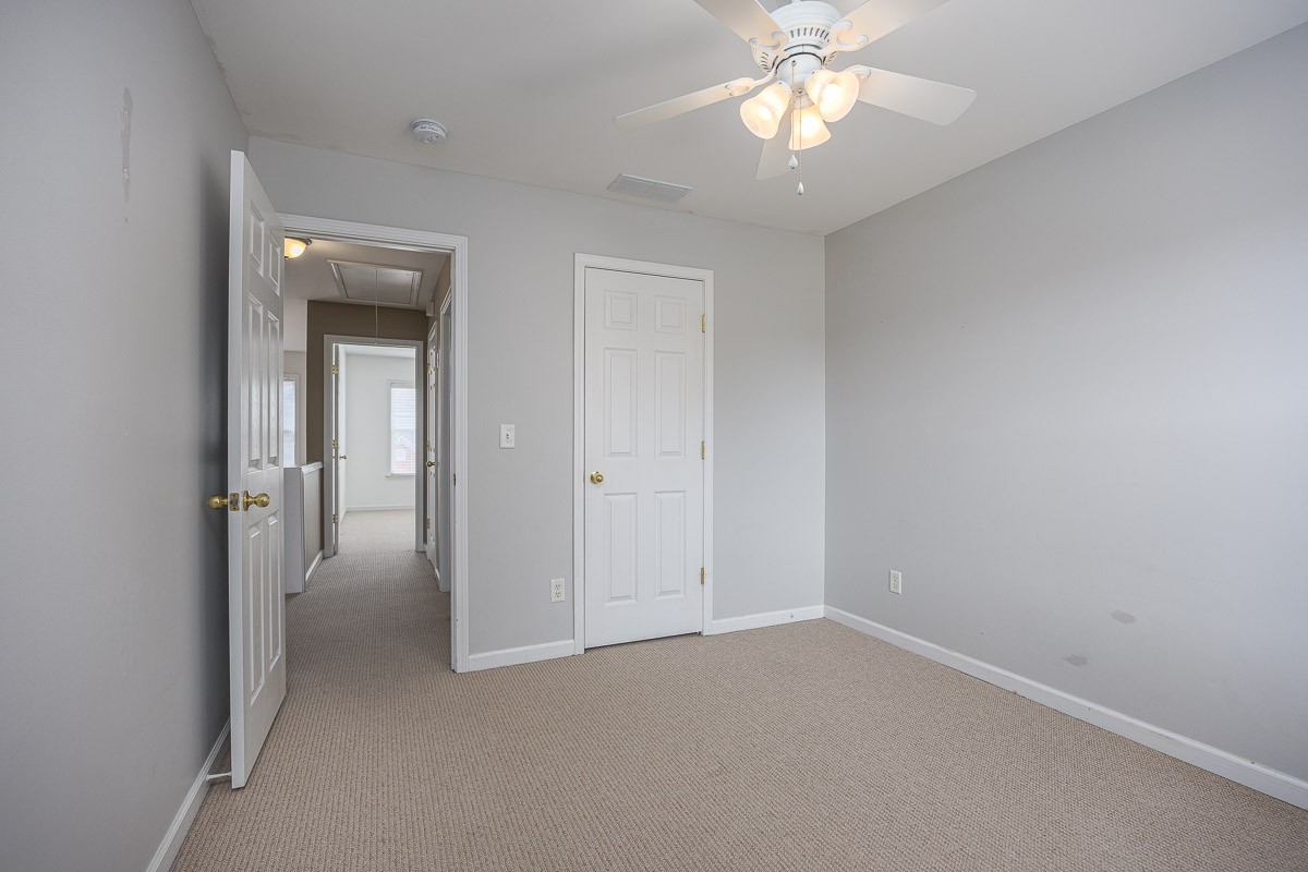 453 Old Towne Dr Property Photo 20