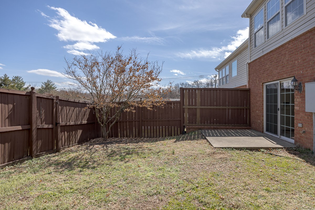 453 Old Towne Dr Property Photo 27
