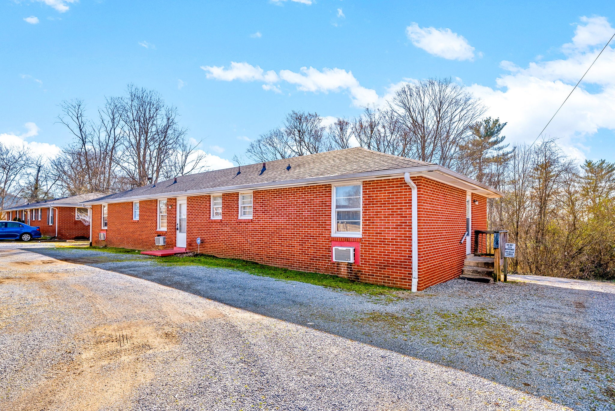 466 Circle Dr Property Photo 4