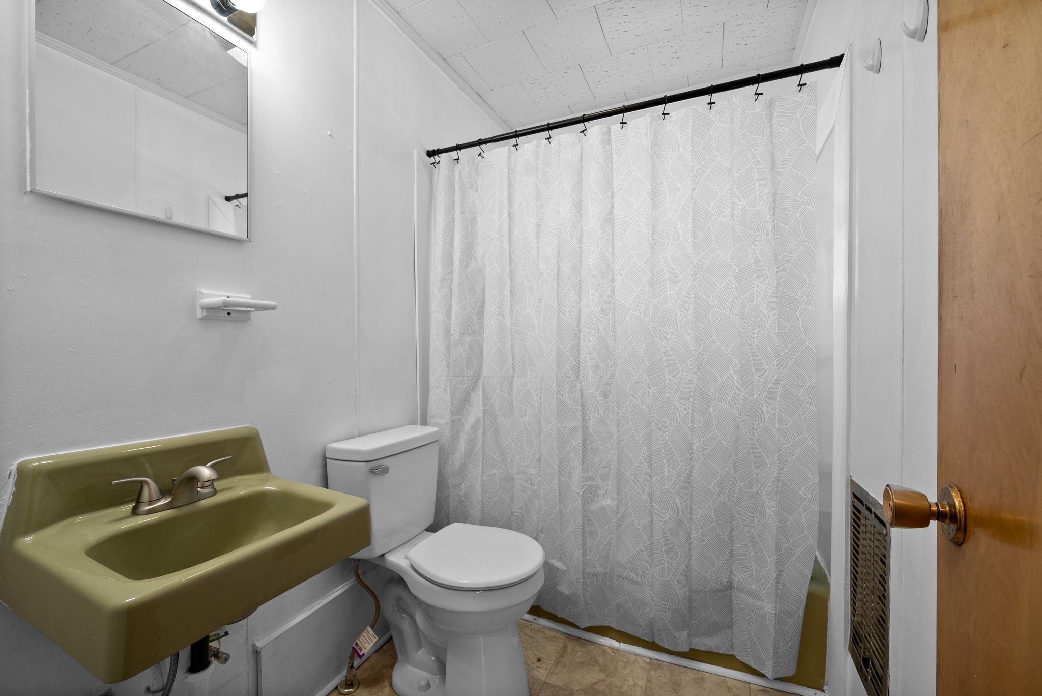 466 Circle Dr Property Photo 14