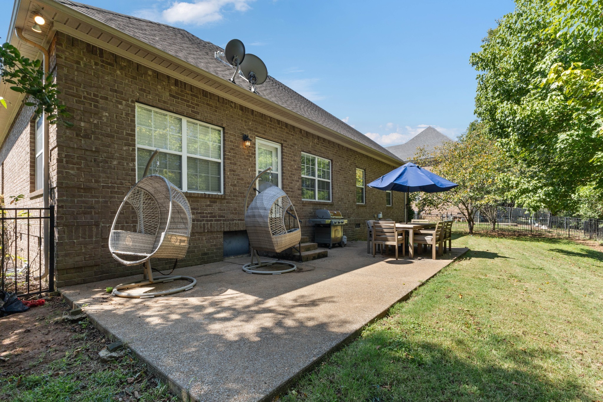 1002 Glessner Dr Property Photo 37