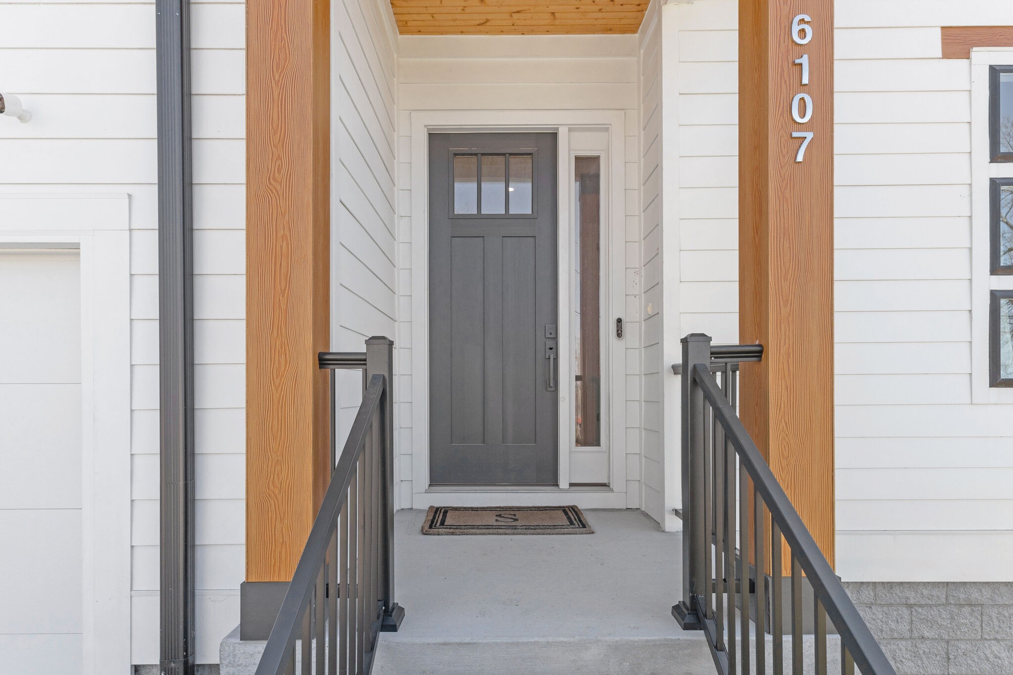 6107 Cowden Ave Property Photo 4