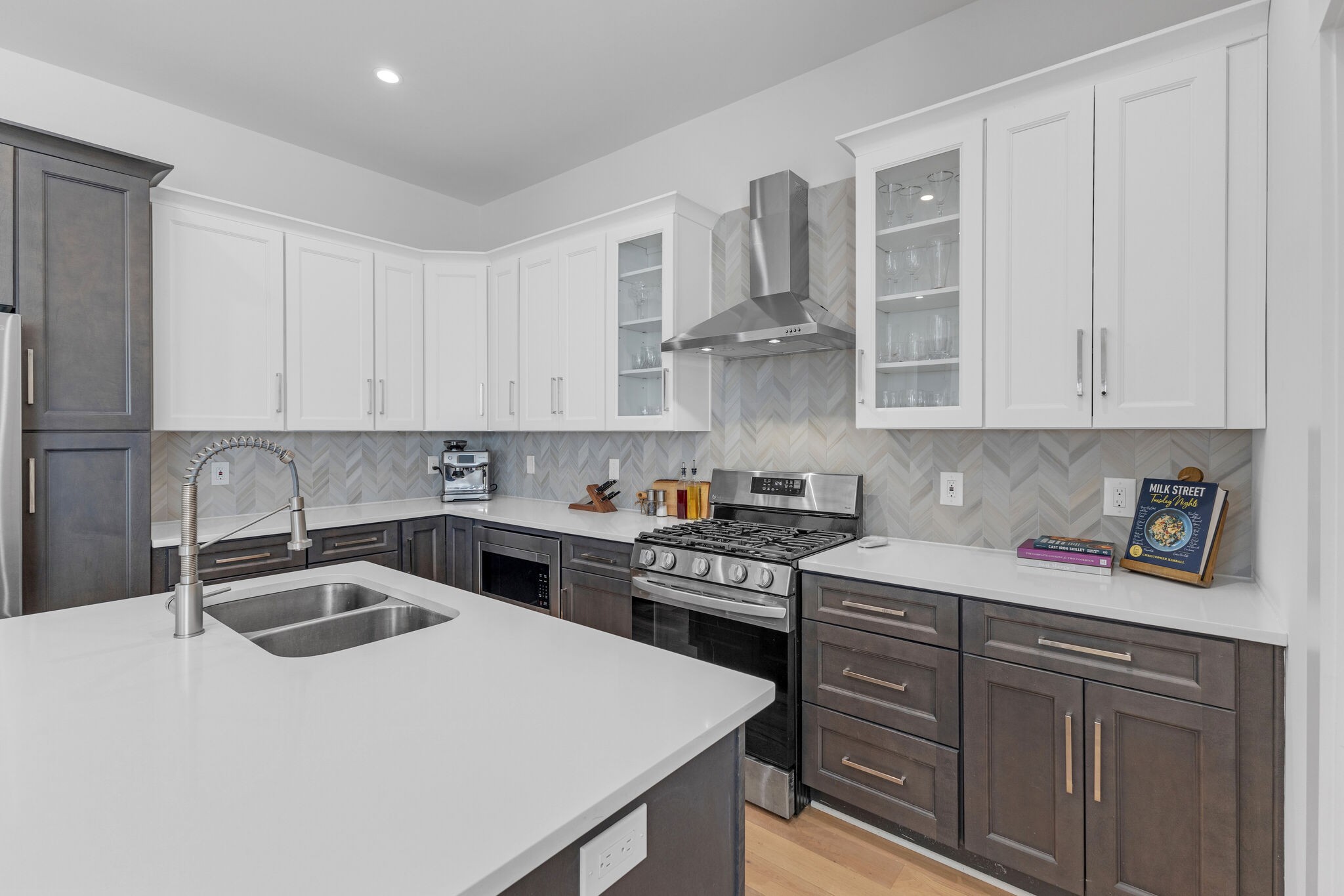 6107 Cowden Ave Property Photo 14