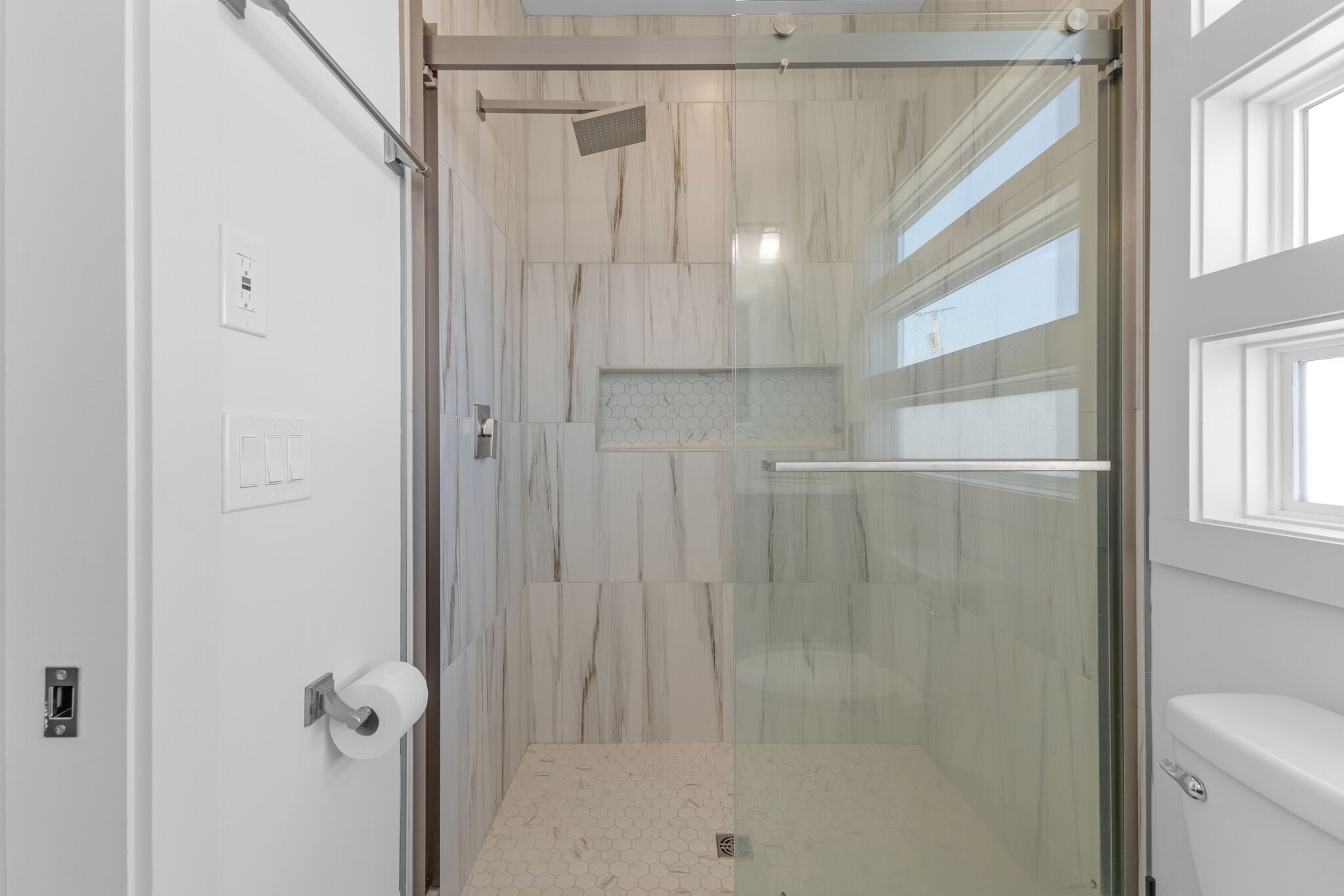 6107 Cowden Ave Property Photo 28