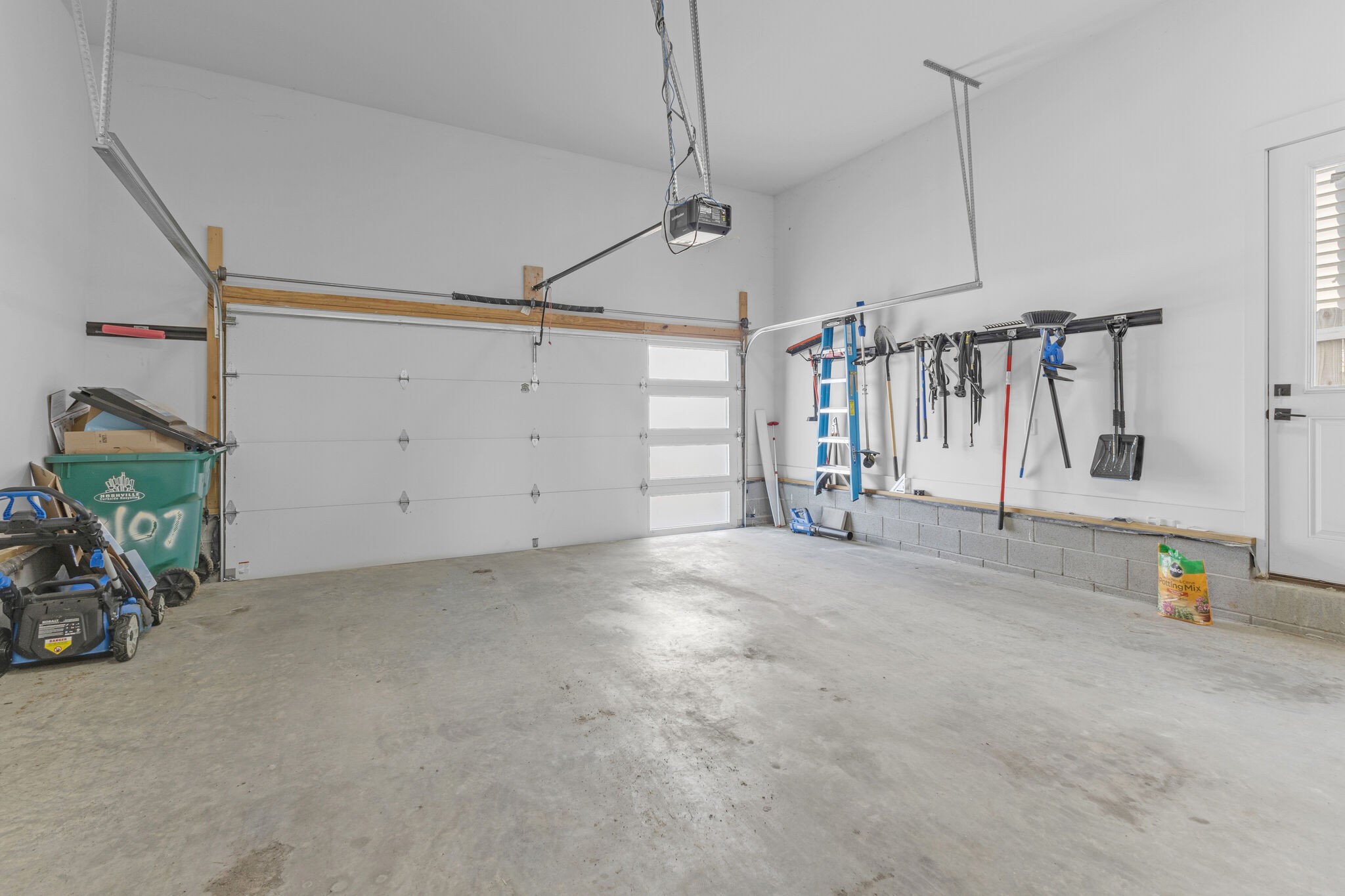 6107 Cowden Ave Property Photo 45