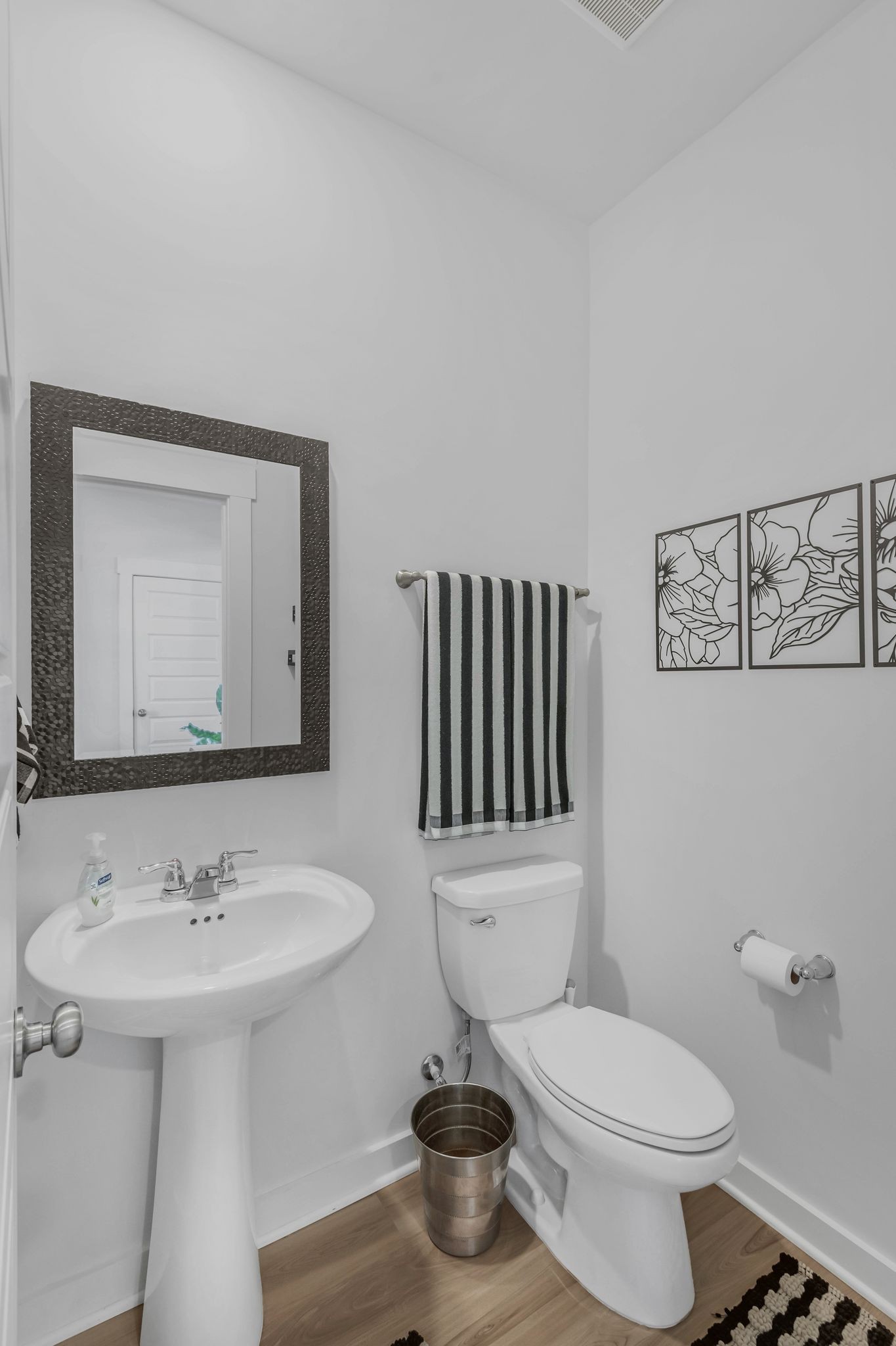 421 Wind Dance Dr Property Photo 13