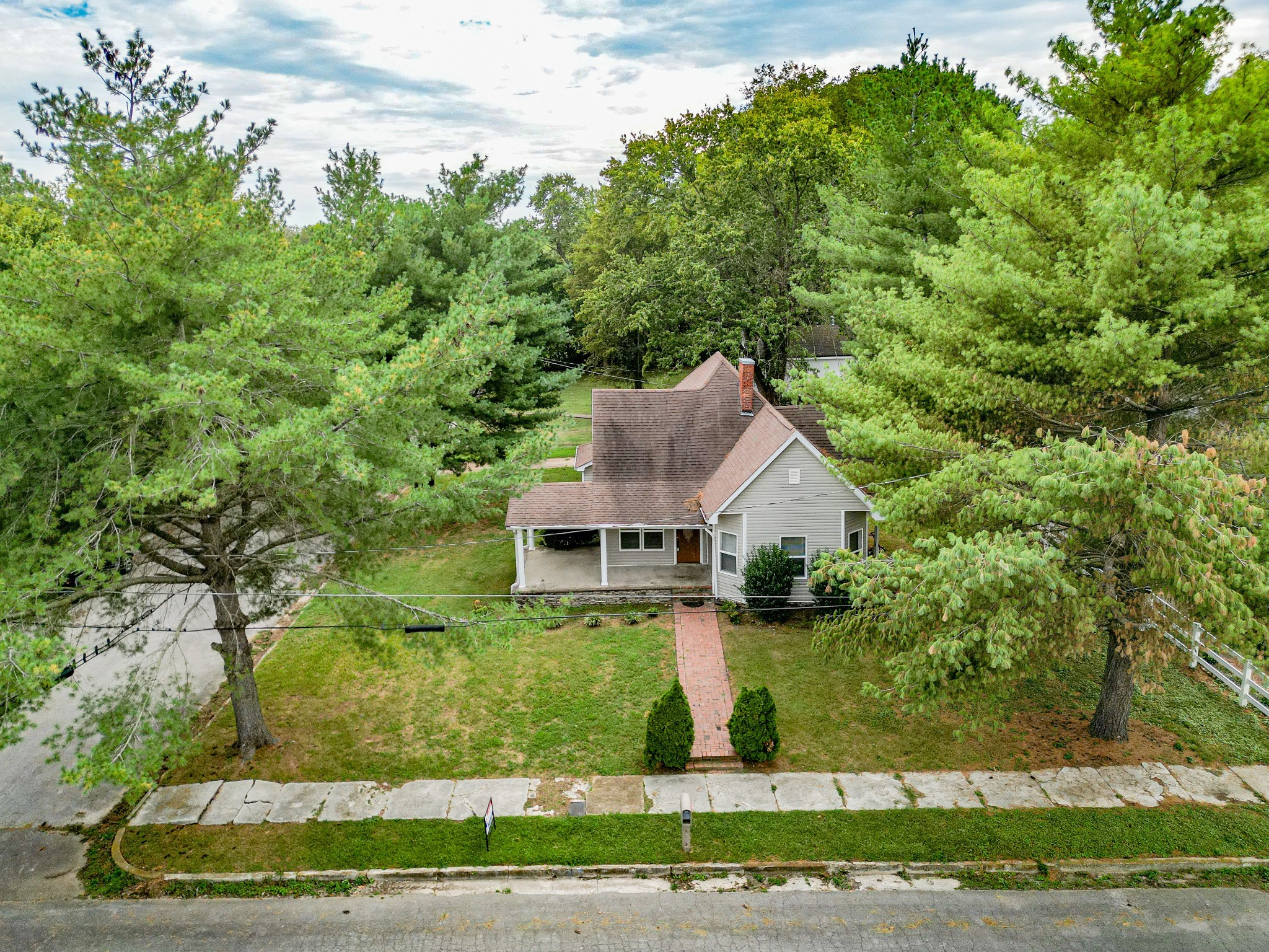 401 Washington Avenue Property Photo 1