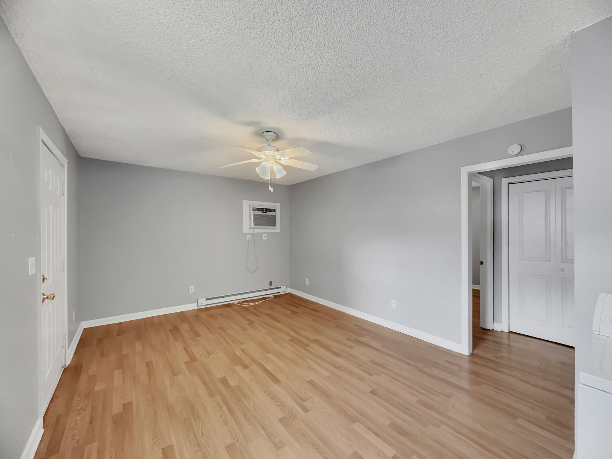 206 Prince Ave Property Photo 11