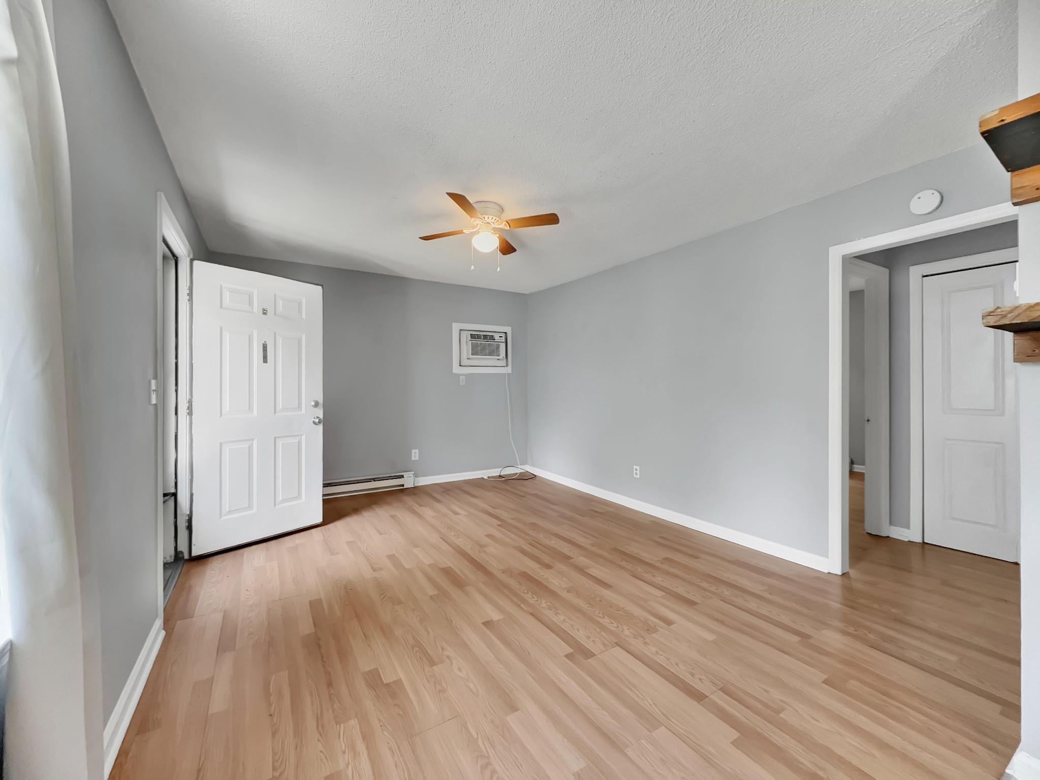 206 Prince Ave Property Photo 12