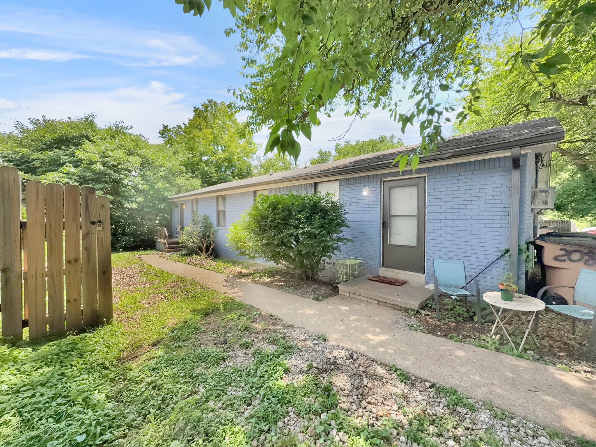 206 Prince Ave Property Photo 19