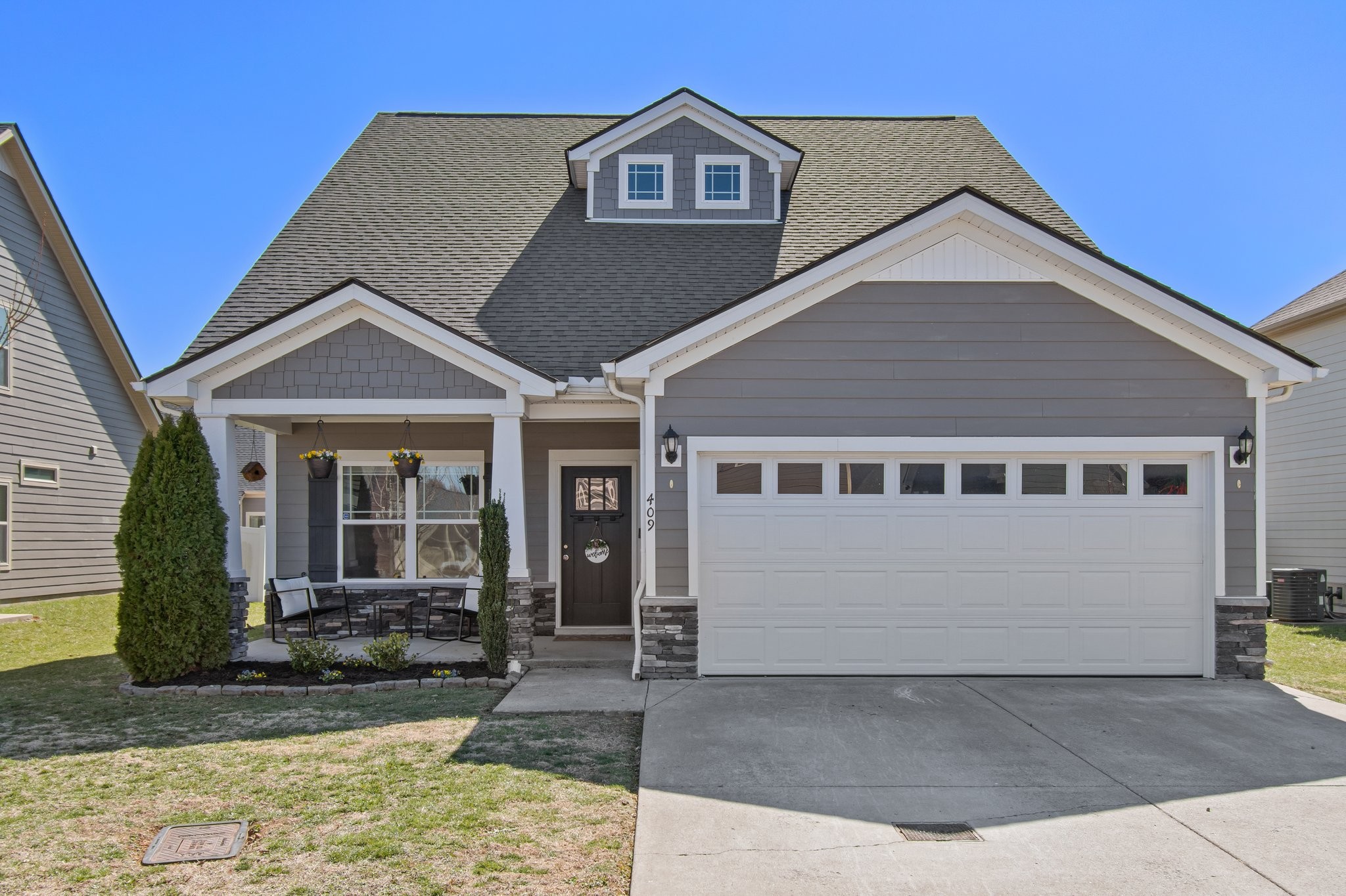 409 Tonalist Way Property Photo 1