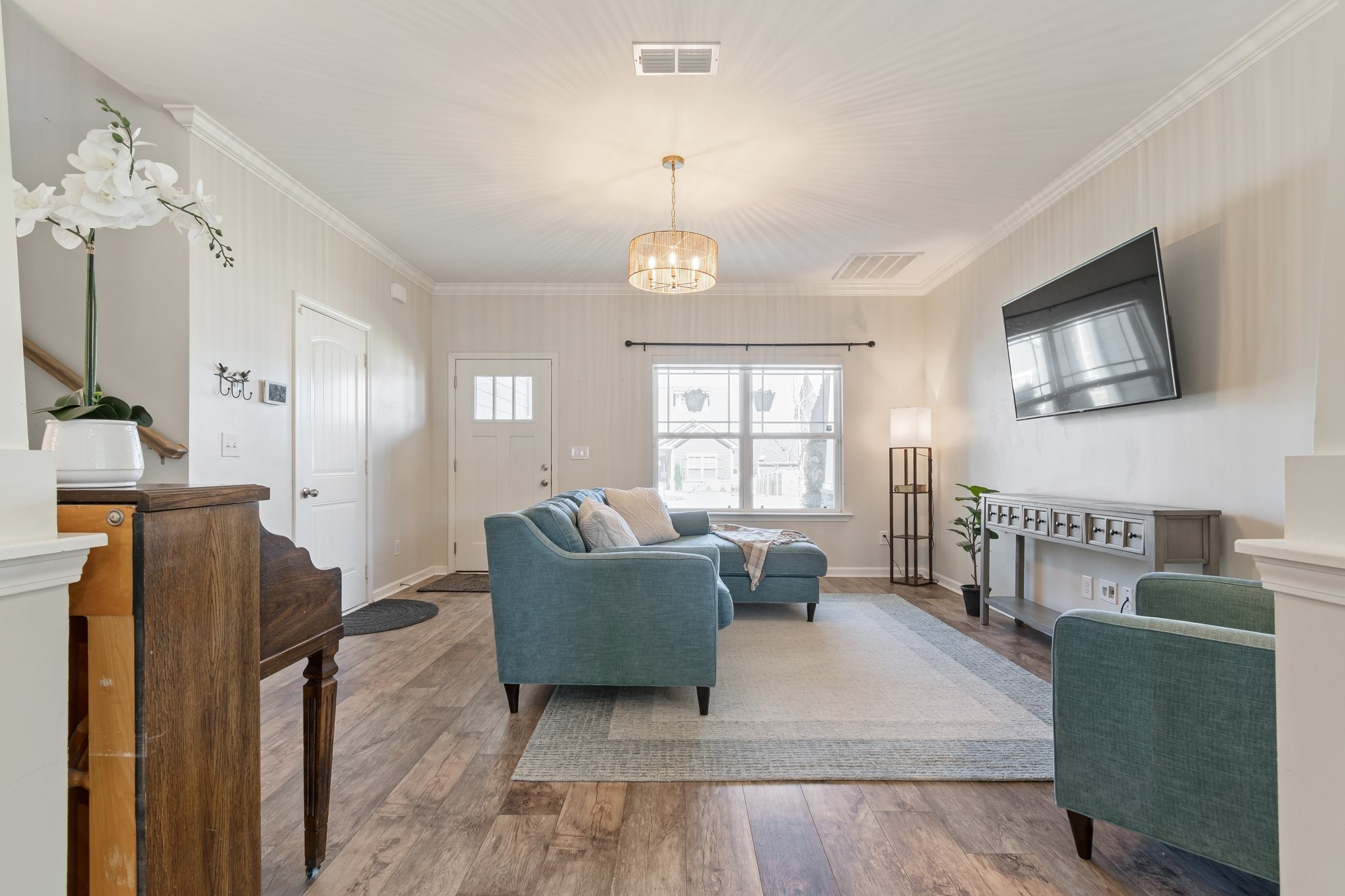 409 Tonalist Way Property Photo 8