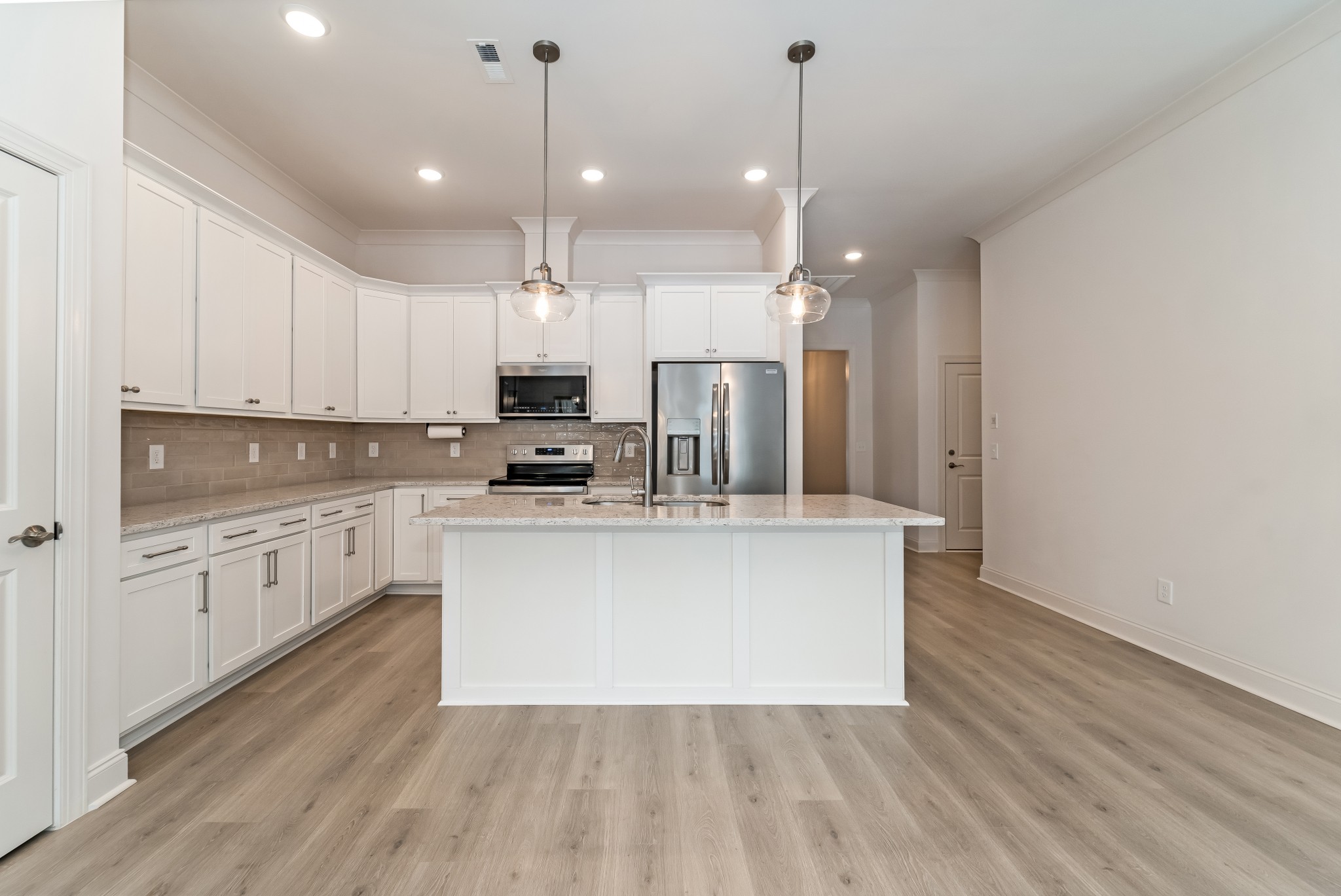 3635 Jacaranda Ln Property Photo 17