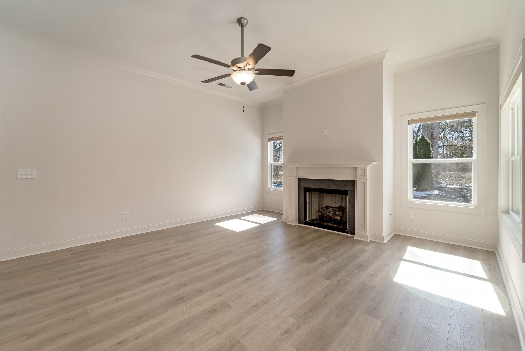 3635 Jacaranda Ln Property Photo 21