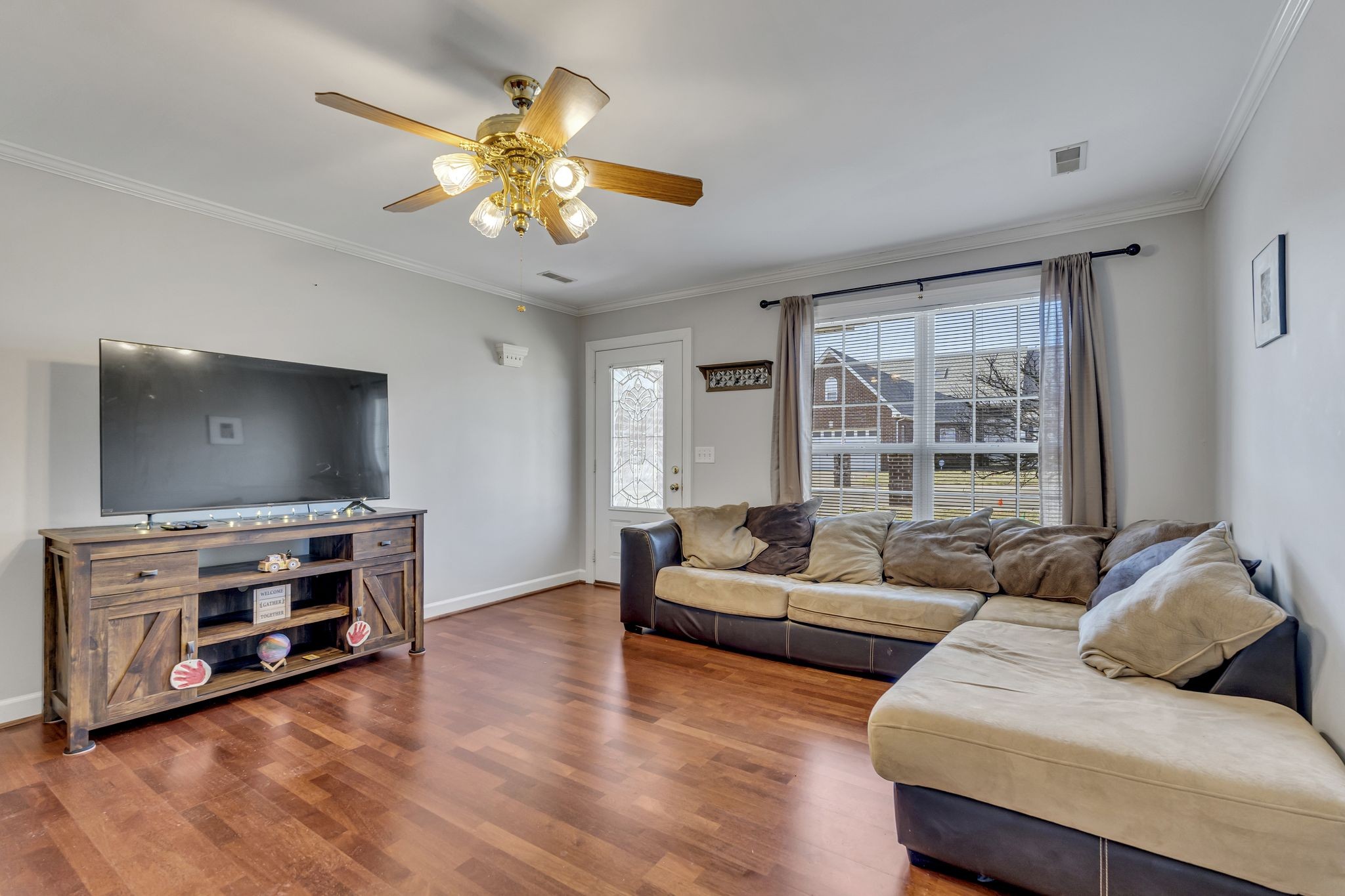 307 Dartford Ct Property Photo 3