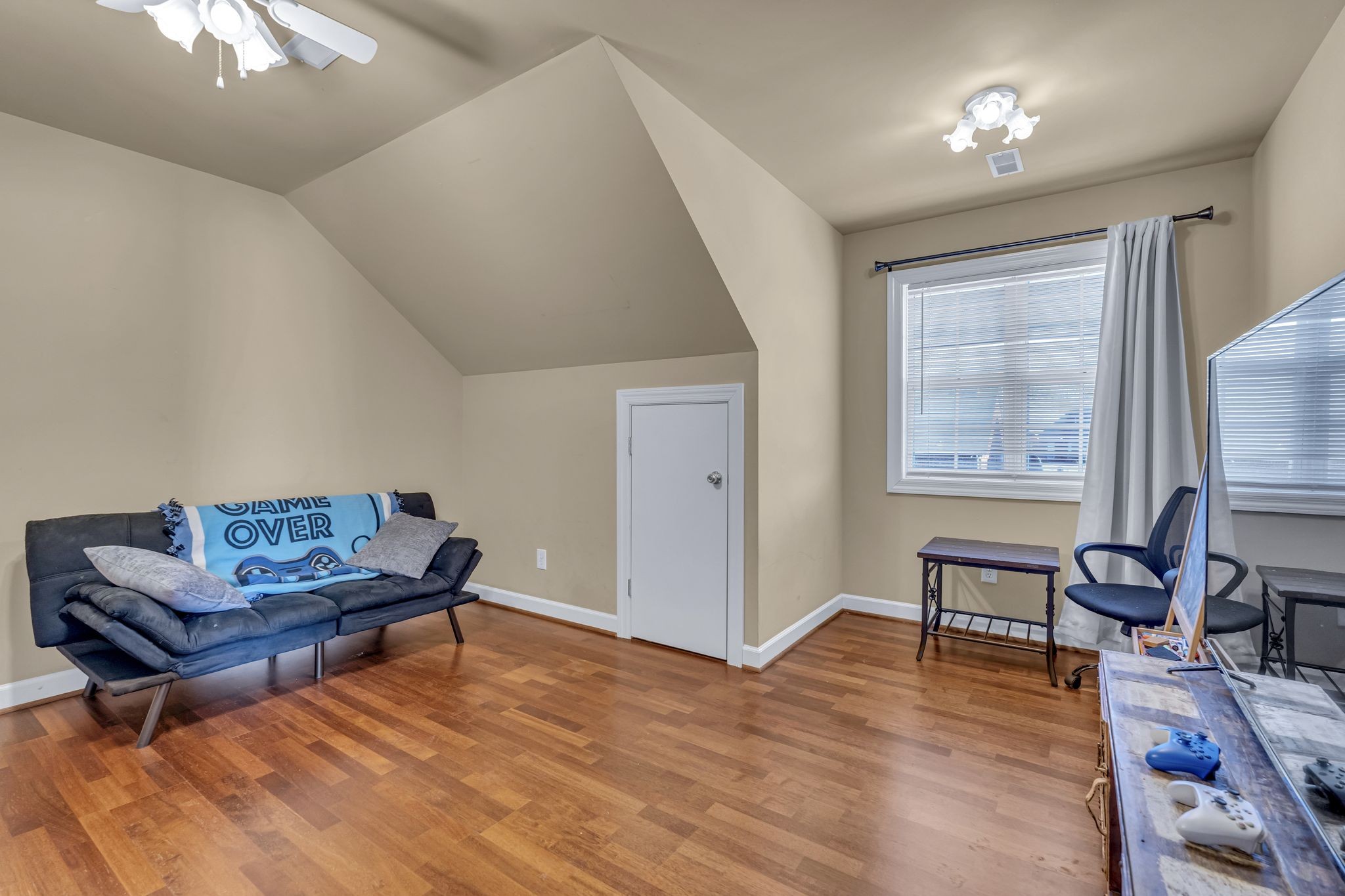 307 Dartford Ct Property Photo 24