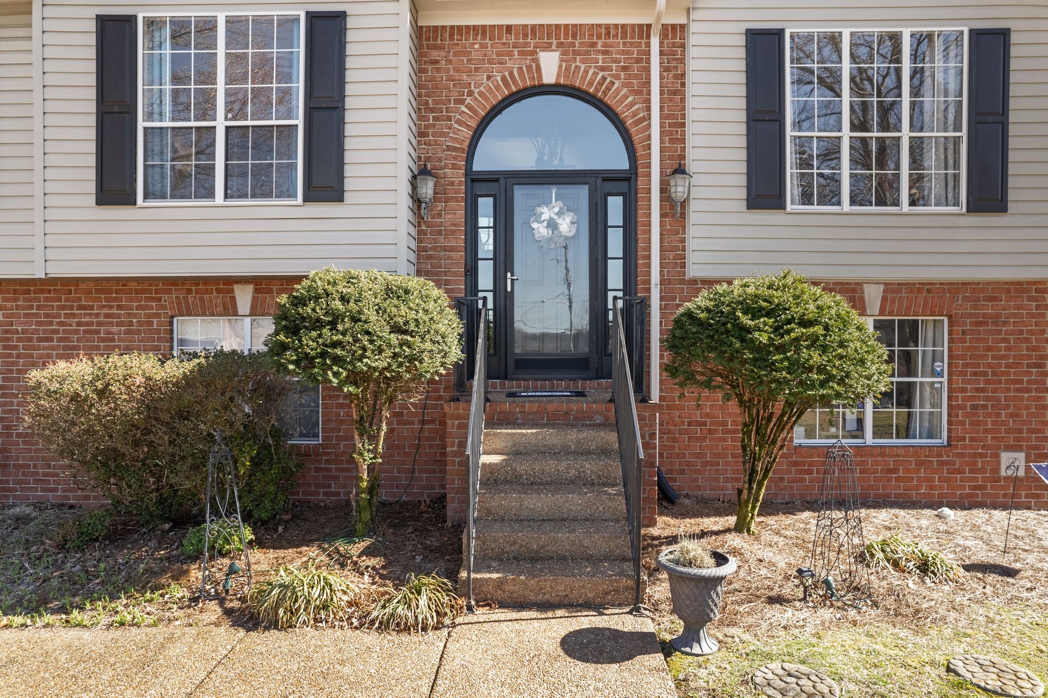 1433 Brighton Circle Property Photo 4