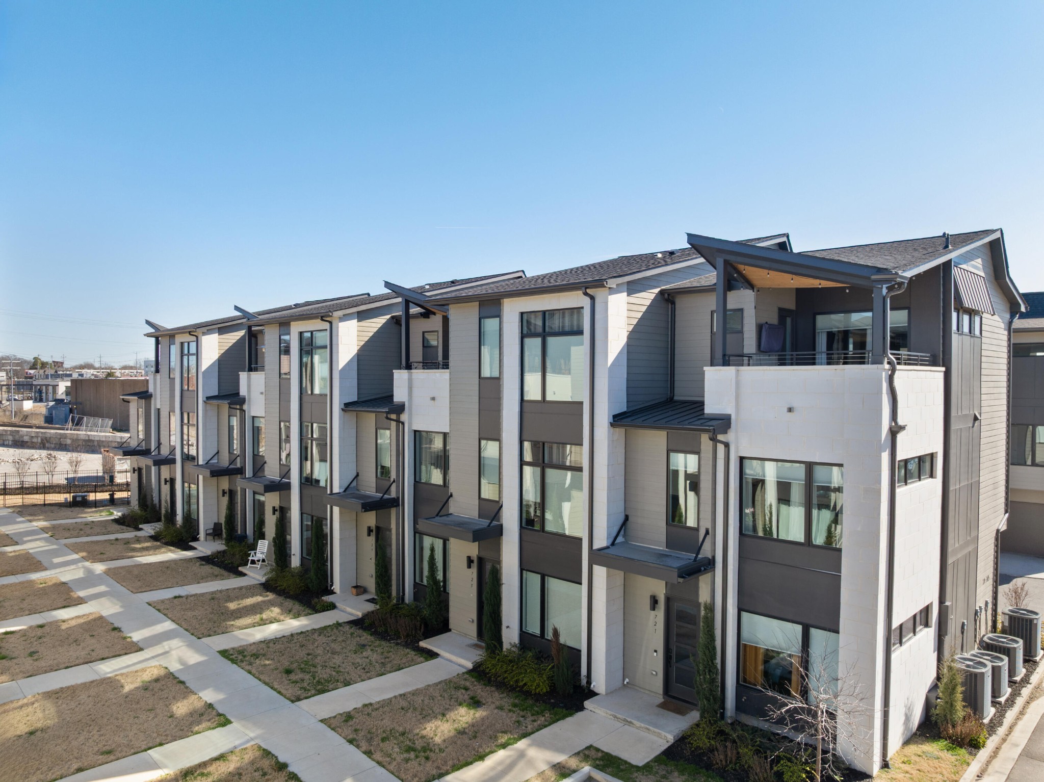 737 Burnside Place