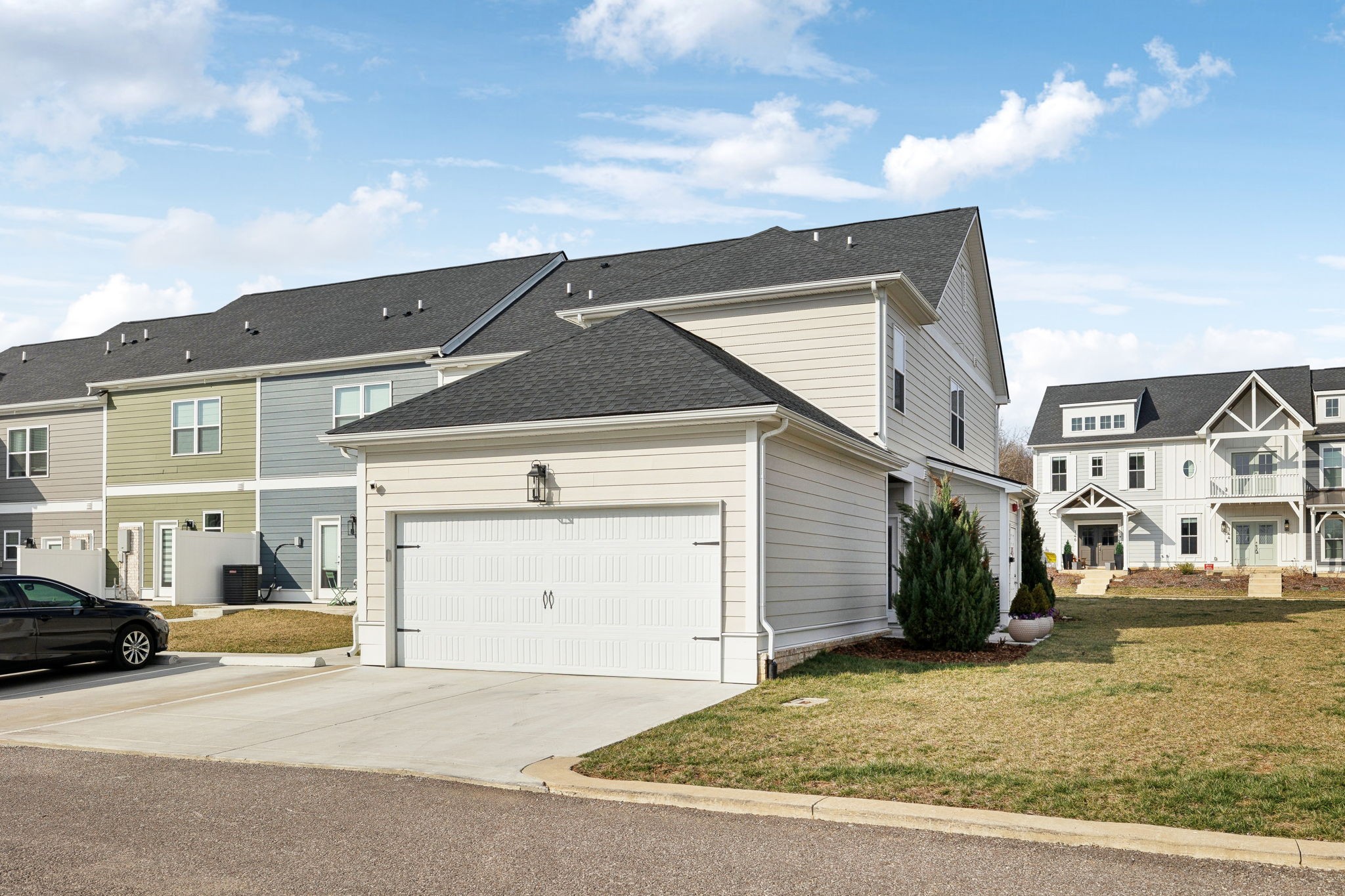 147 Bess Blvd Property Photo 2