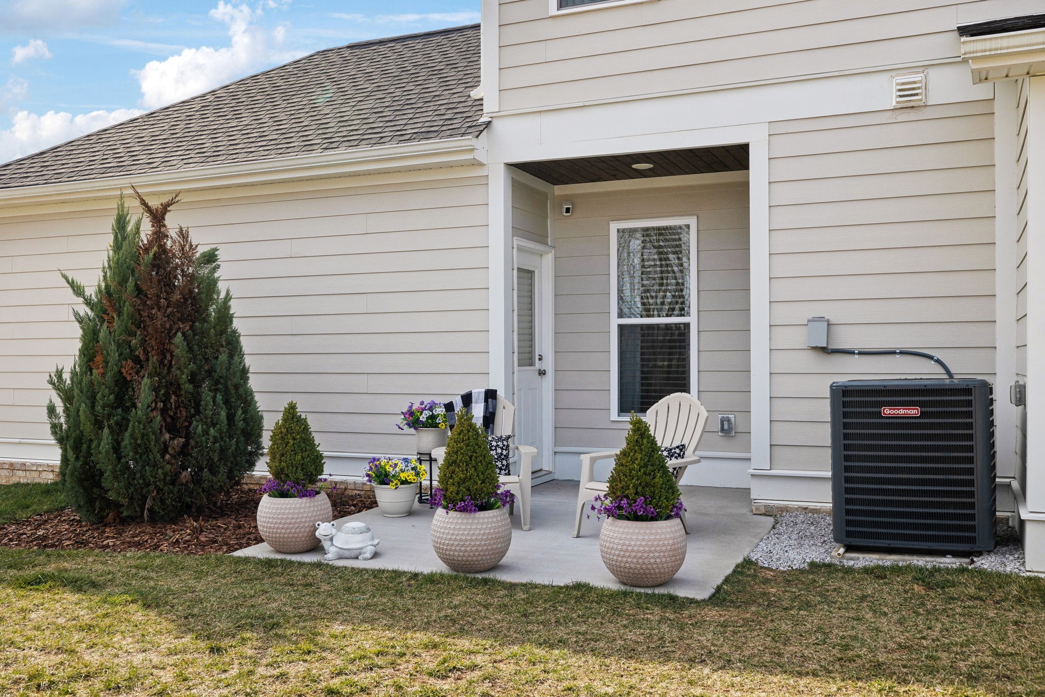 147 Bess Blvd Property Photo 4