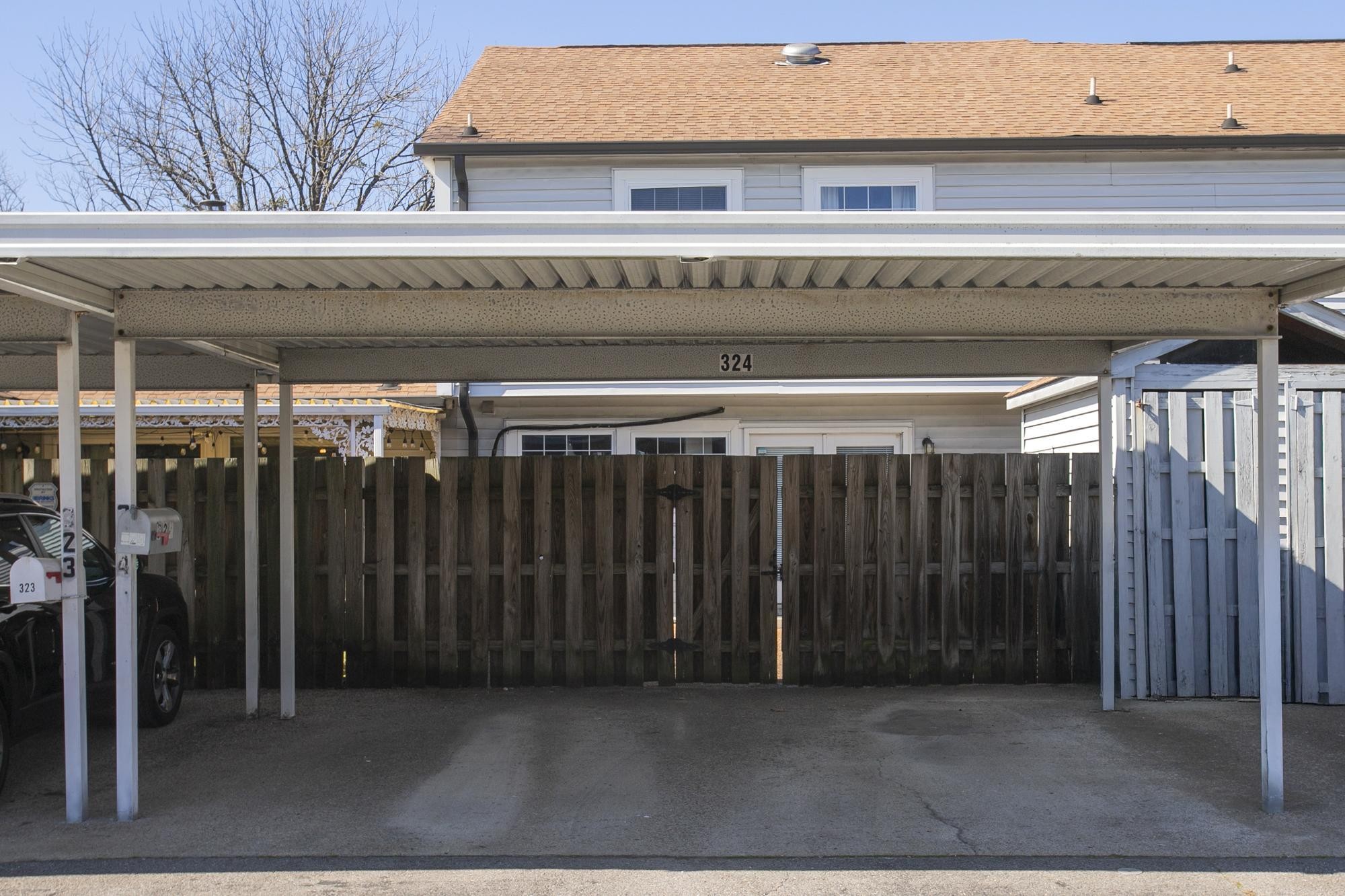 324 Huntington Ridge Dr Property Photo 22