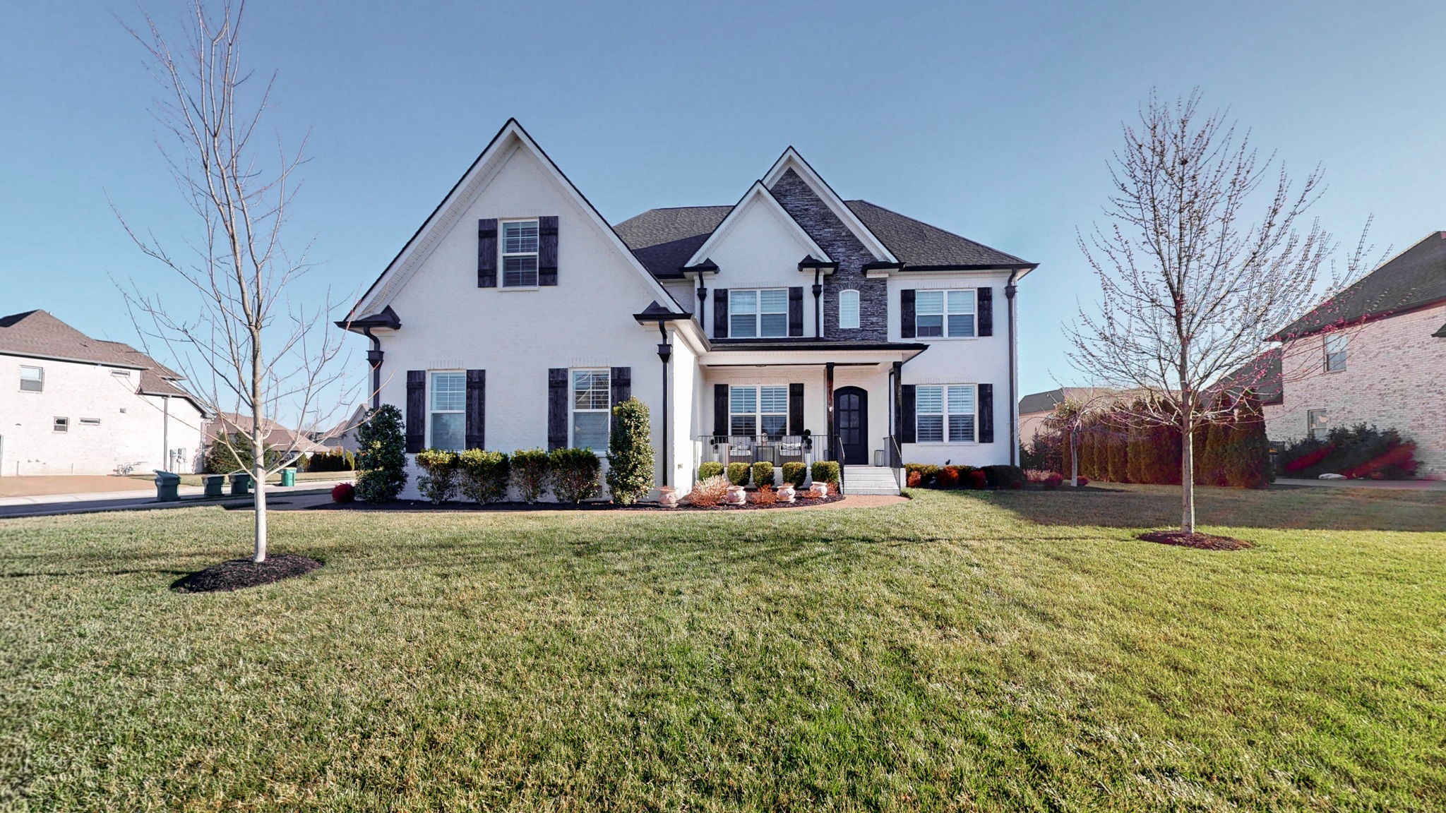 2046 Autumn Ridge Way Property Photo 1