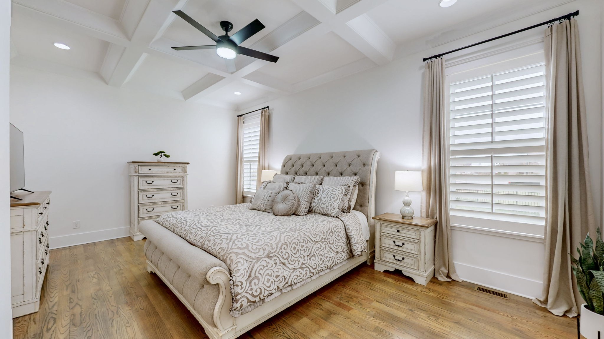 2046 Autumn Ridge Way Property Photo 21