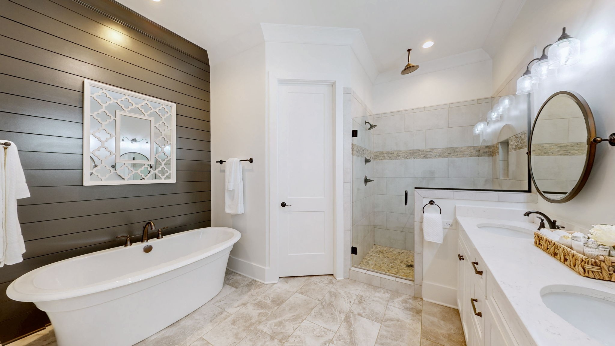 2046 Autumn Ridge Way Property Photo 25