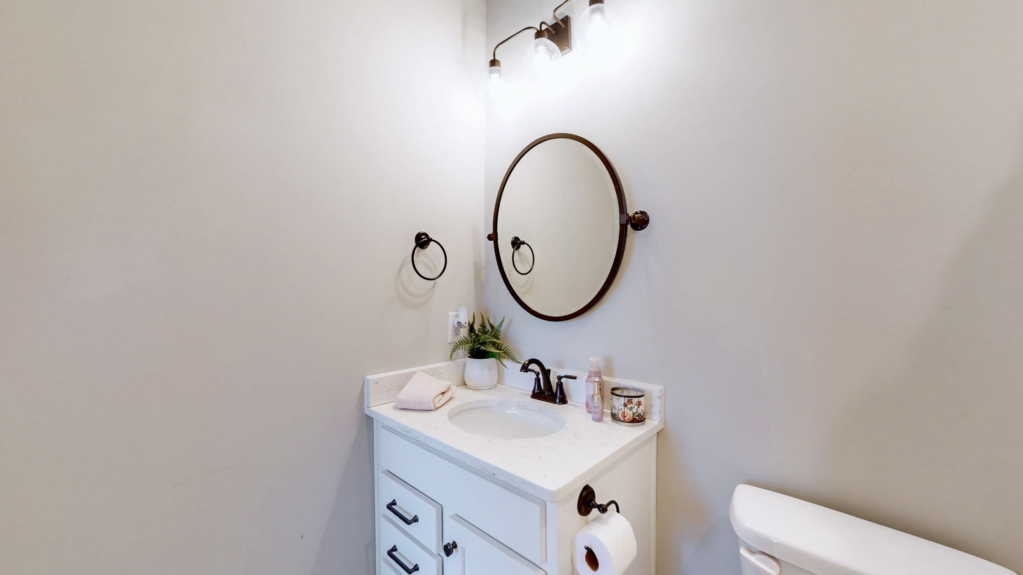 2046 Autumn Ridge Way Property Photo 31